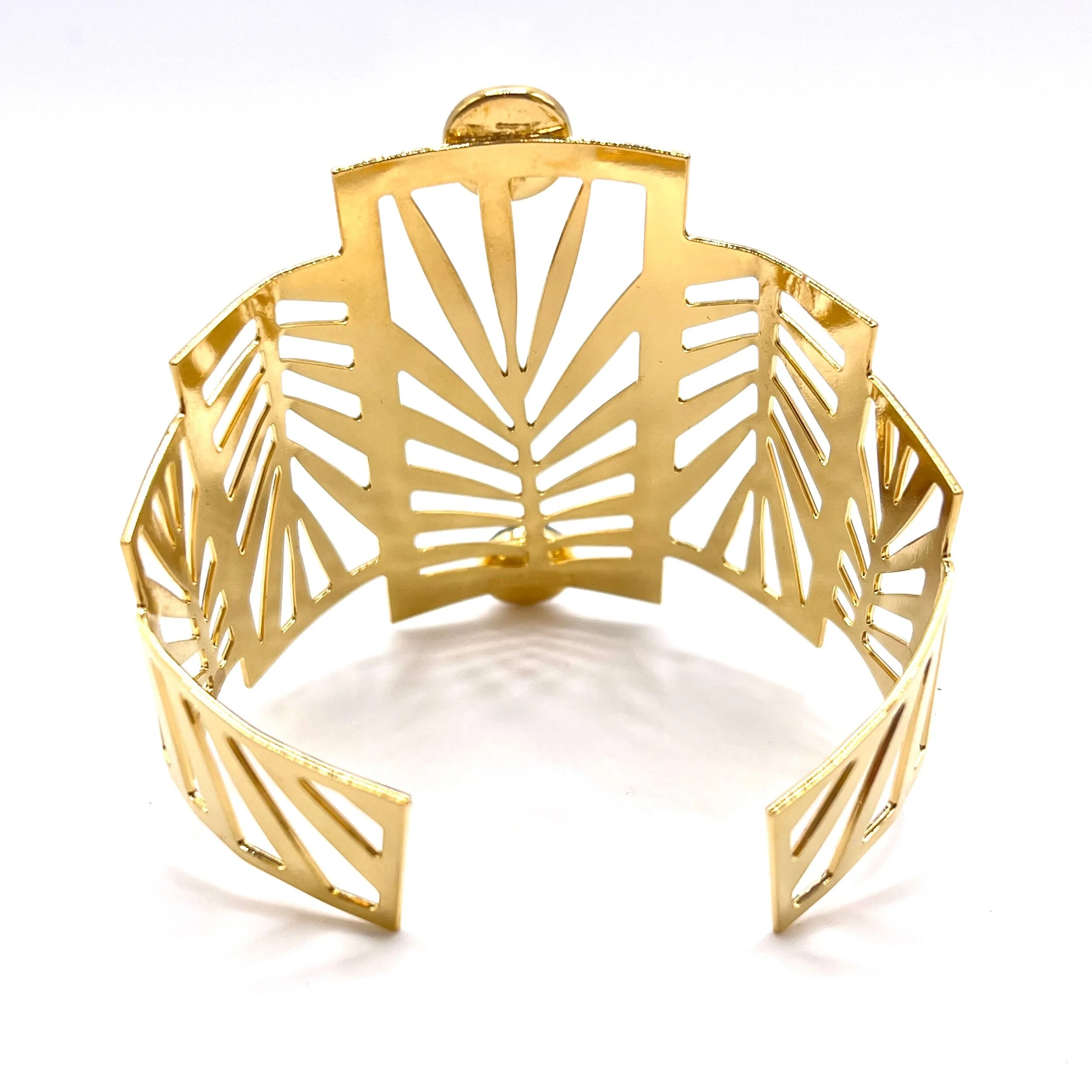 38B05C2E-25CA-4AAA-8B74-B4429D5888AB