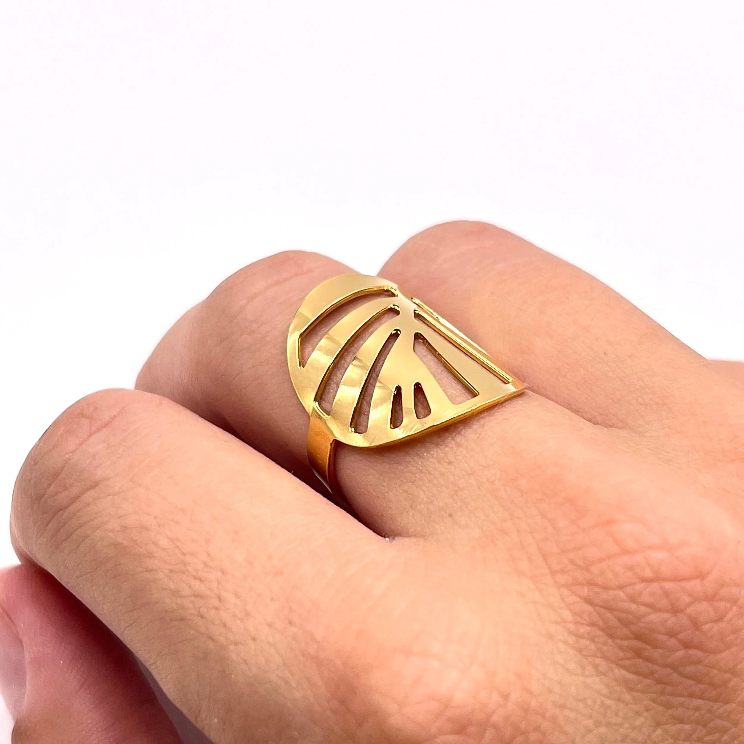 033F28CE-AC1A-452B-8235-C8307044475F