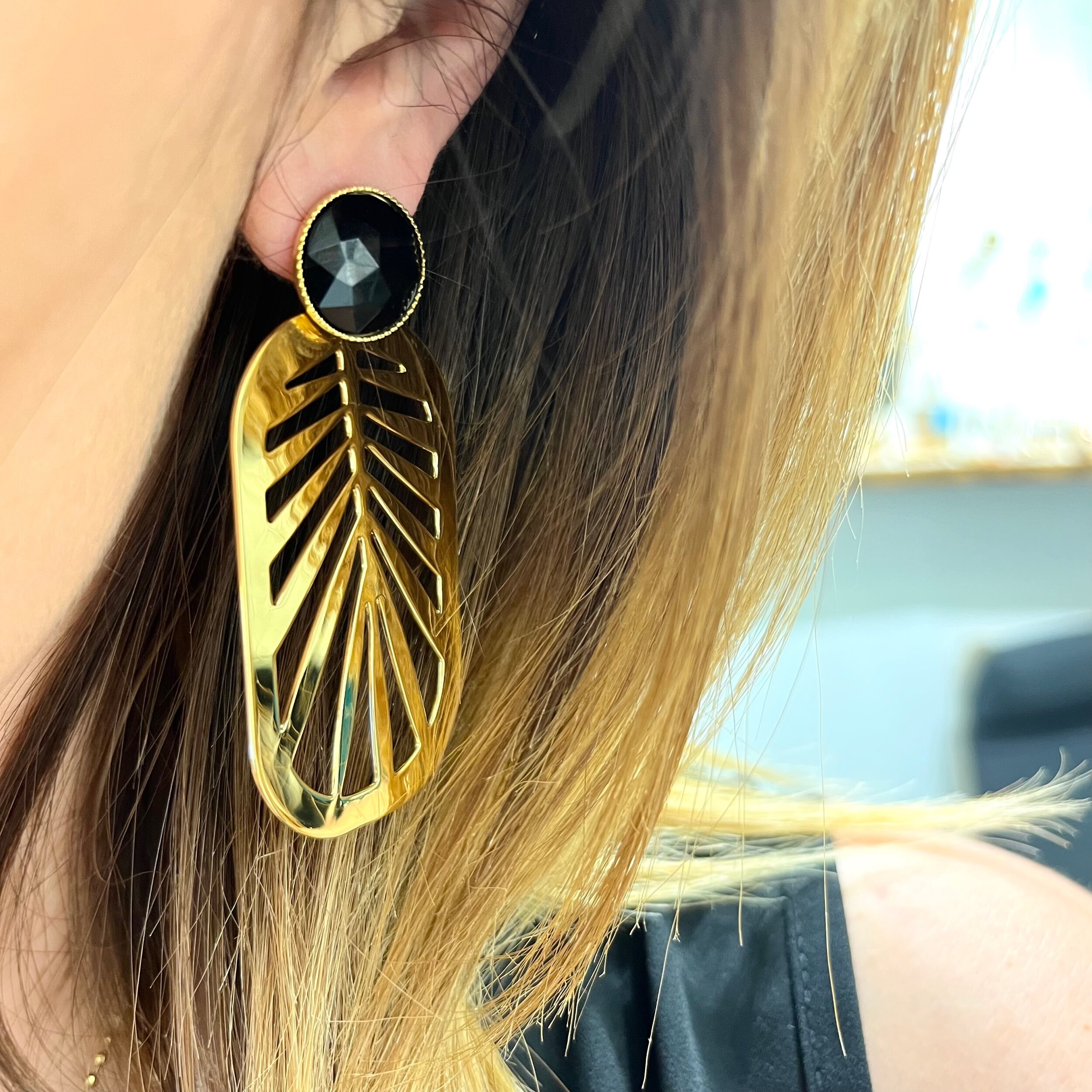 CB87E5CD-D8A8-4AF6-B1AE-FB0F47F96B57