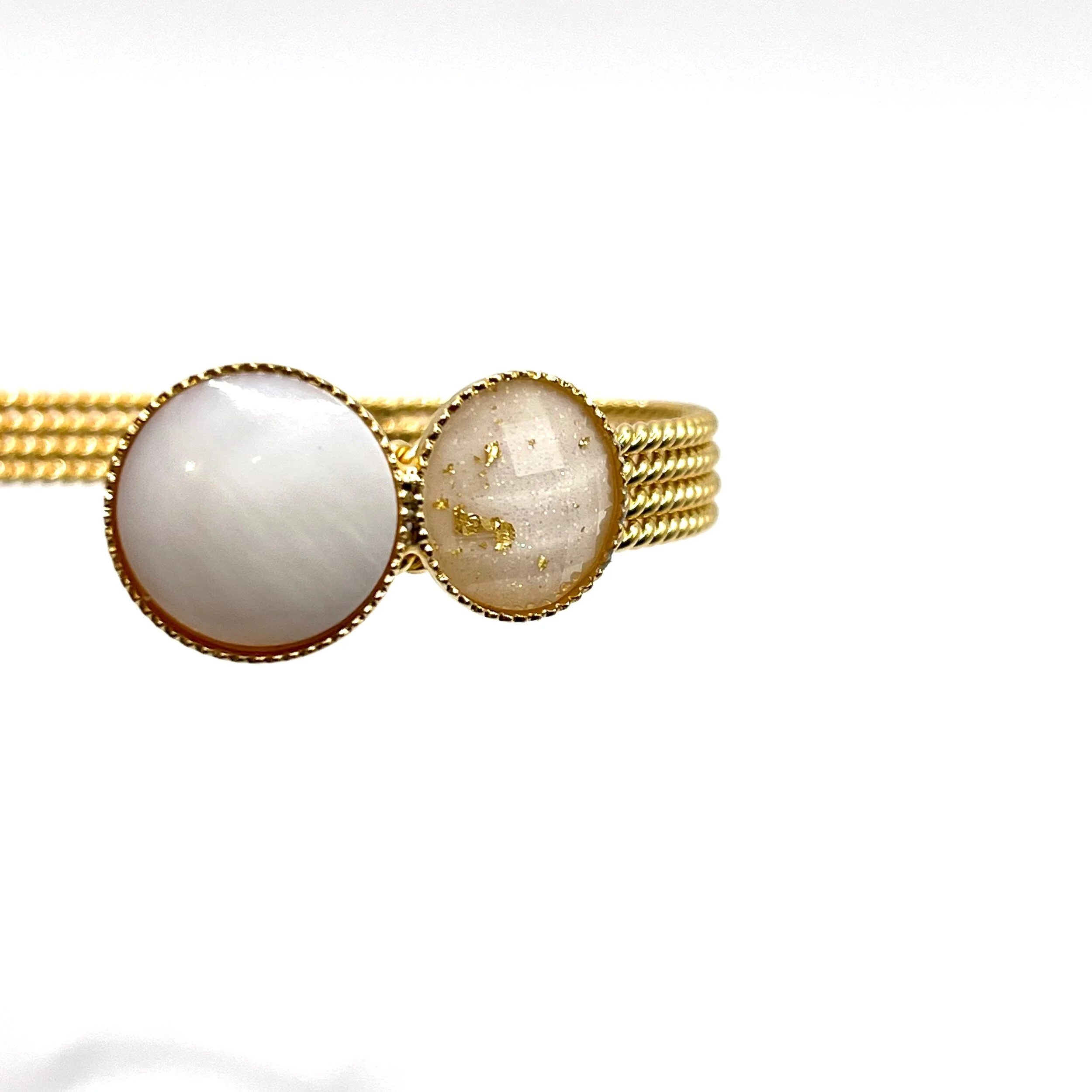 D8F7C3A7-9898-47DA-8875-00371F84243C