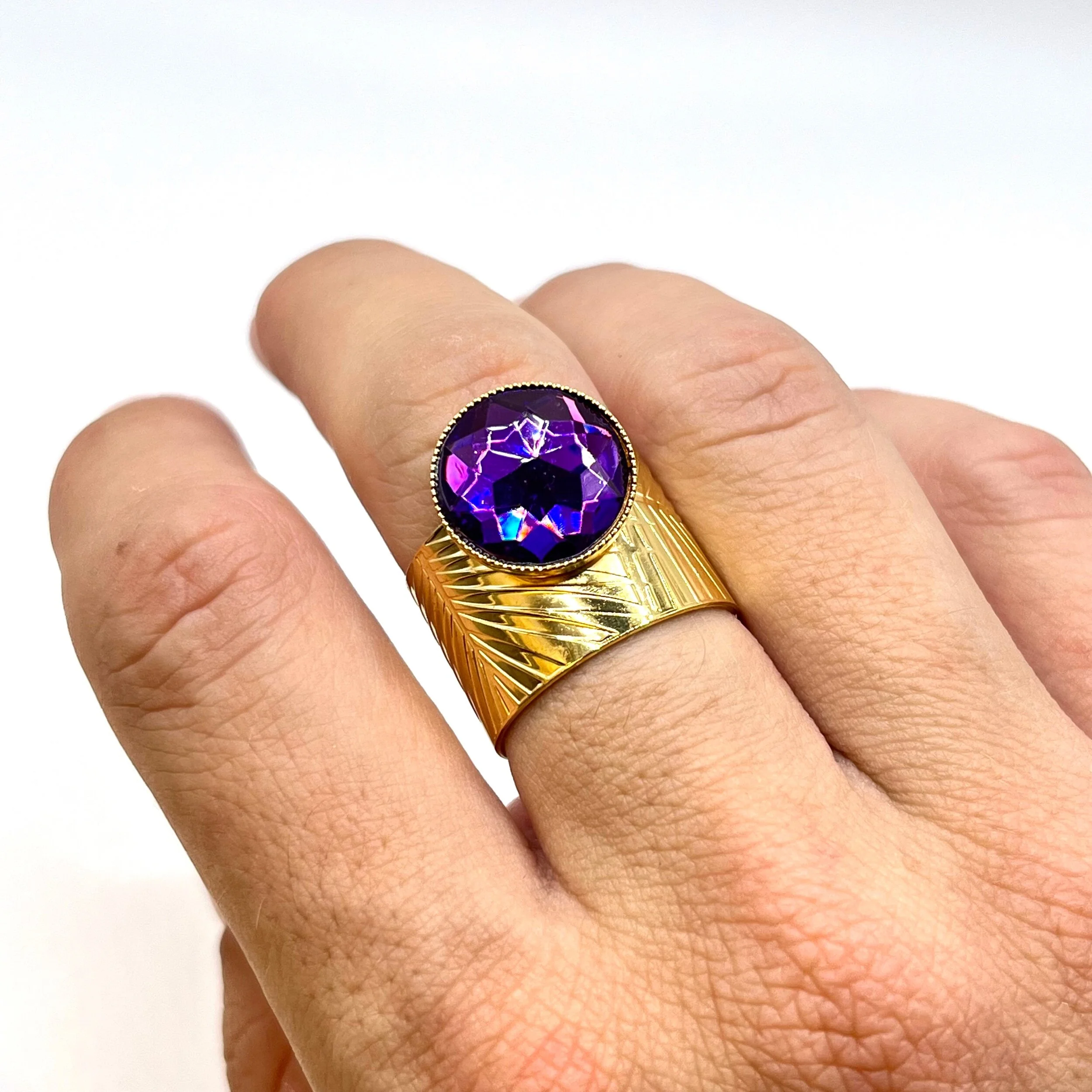 CB64469F-E285-4CEE-B126-F37223BCB076