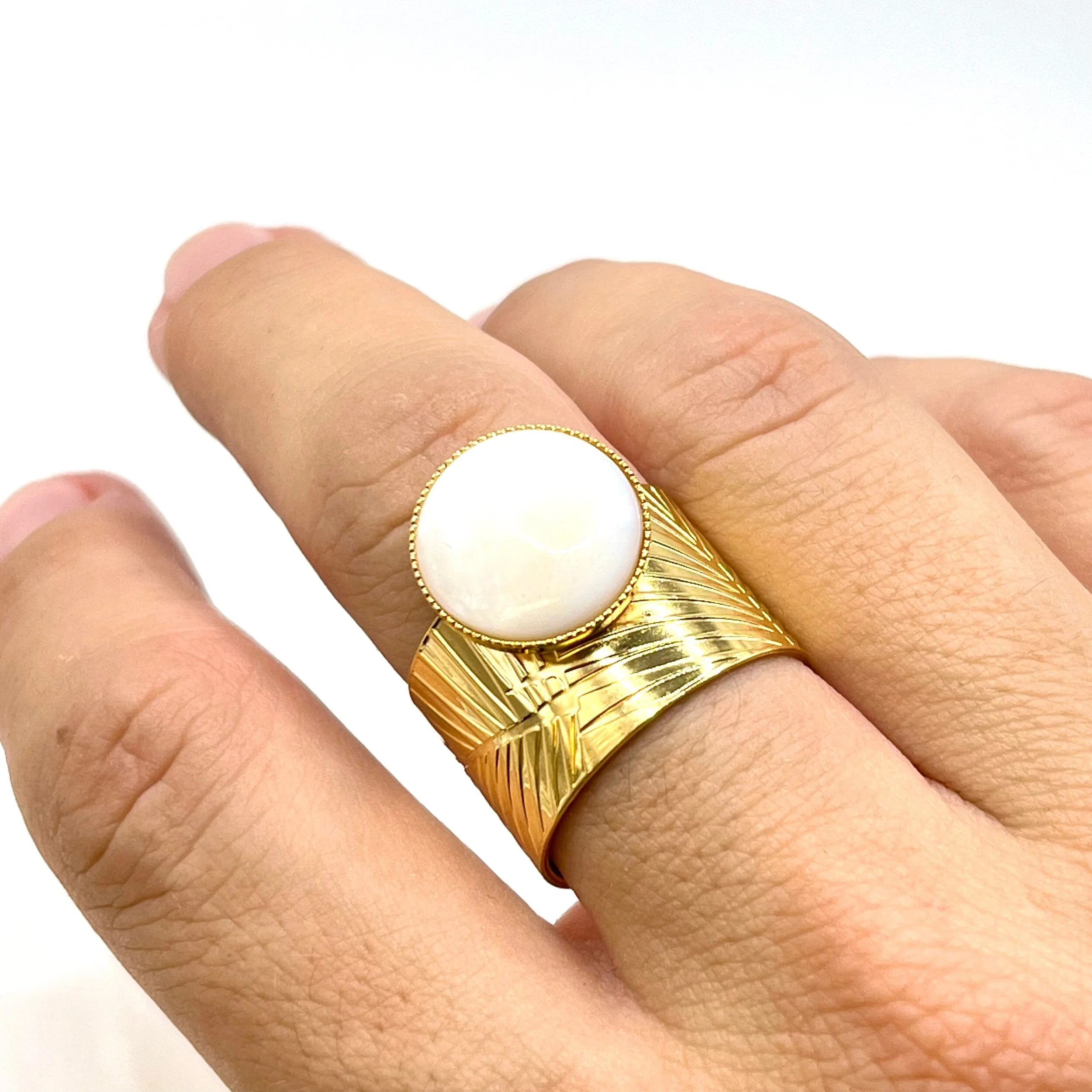 9F3A872A-98A3-4240-9B3A-4155F8F1511A