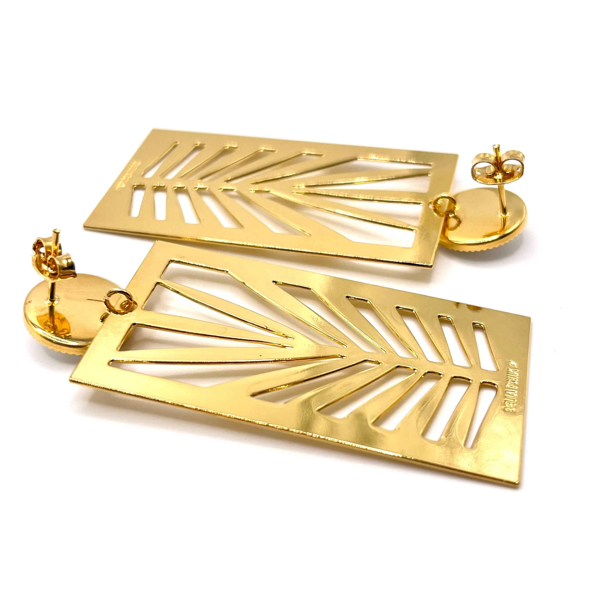 0A31FF78-DE37-4D0B-BF1D-362220E6D35B