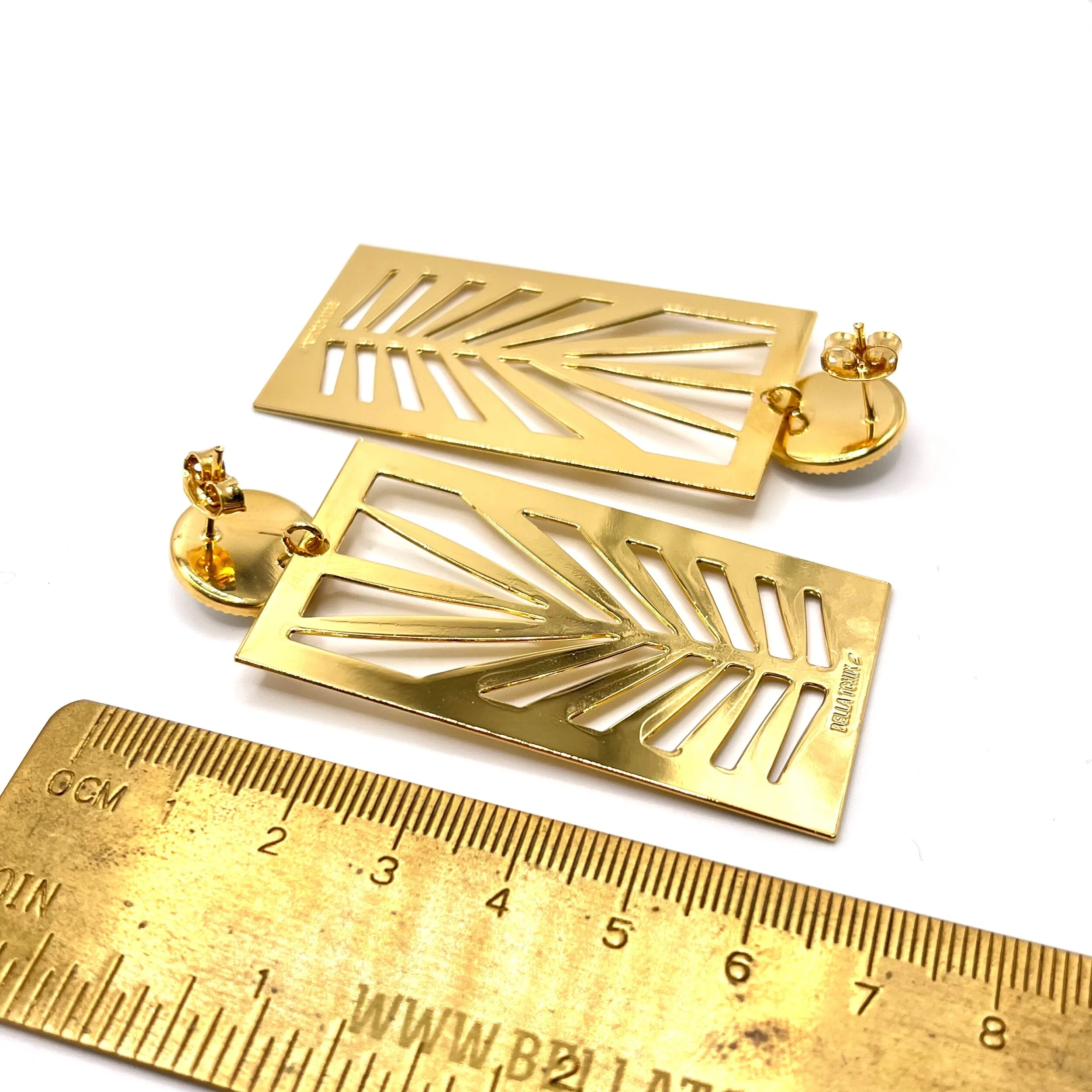 2C7045E8-EE5F-4450-8D3E-F04533647366