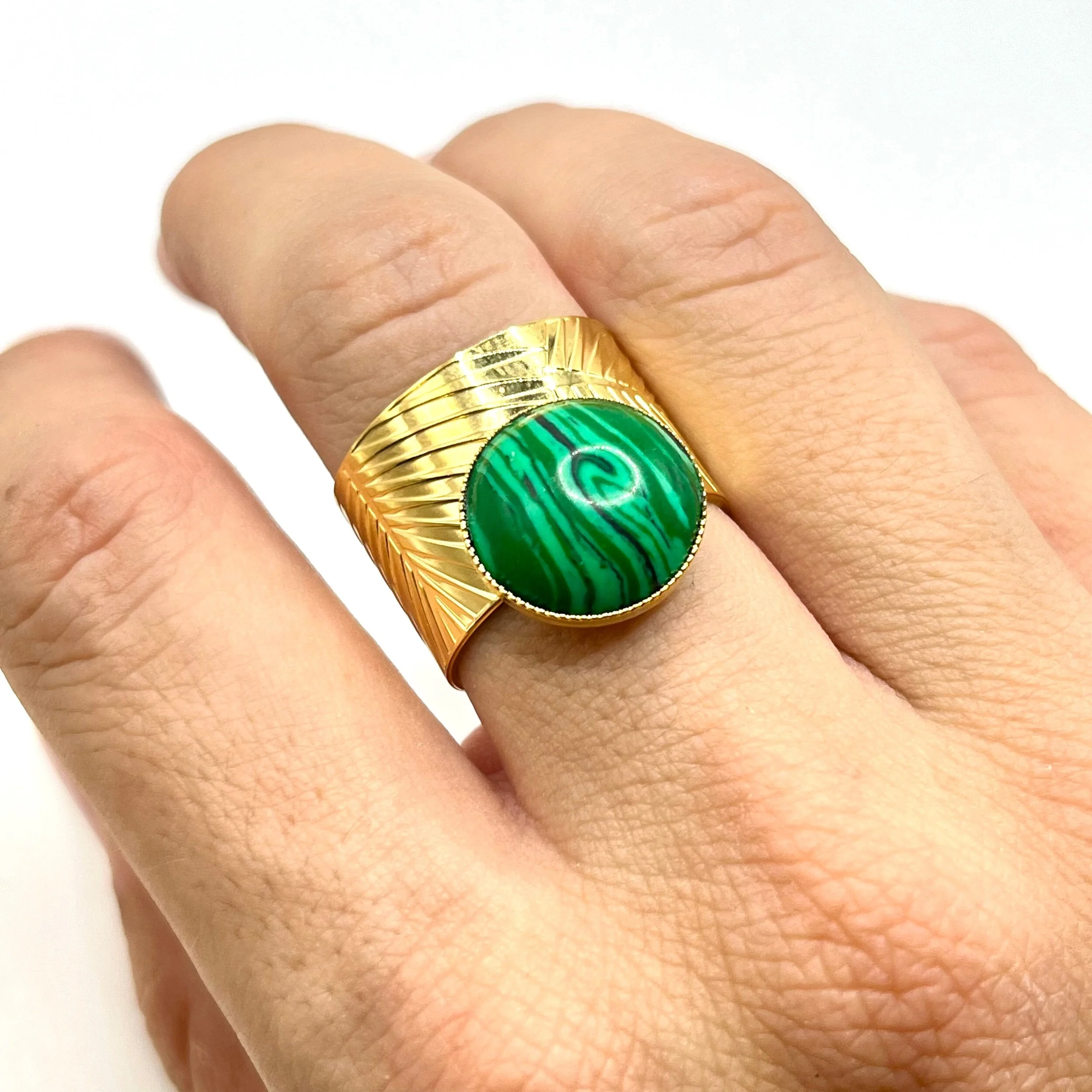 0C528896-4C09-426B-8DA1-1CC457AE24FA