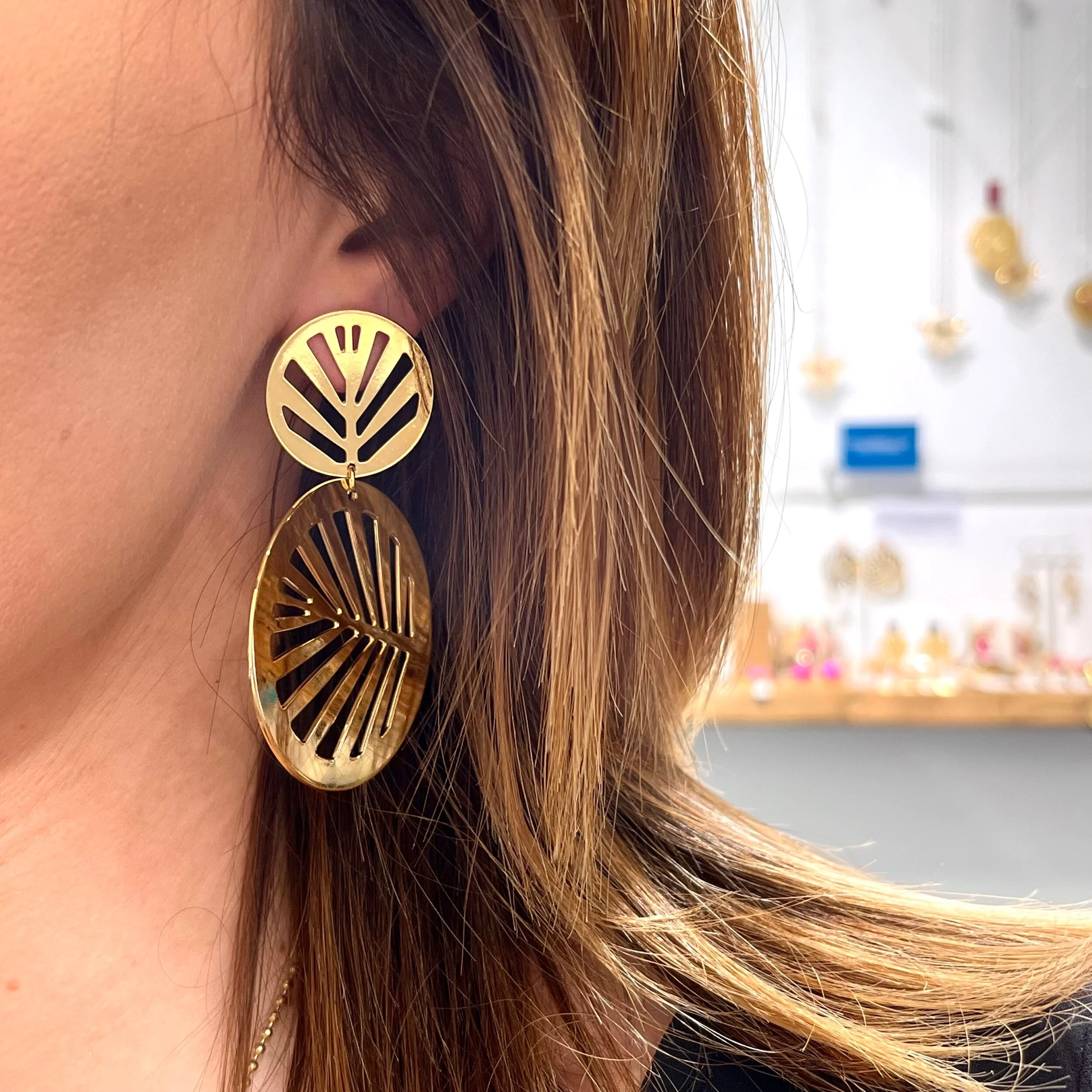 5F5578B3-BE2D-46D9-8EE3-A6F3E028C9EF