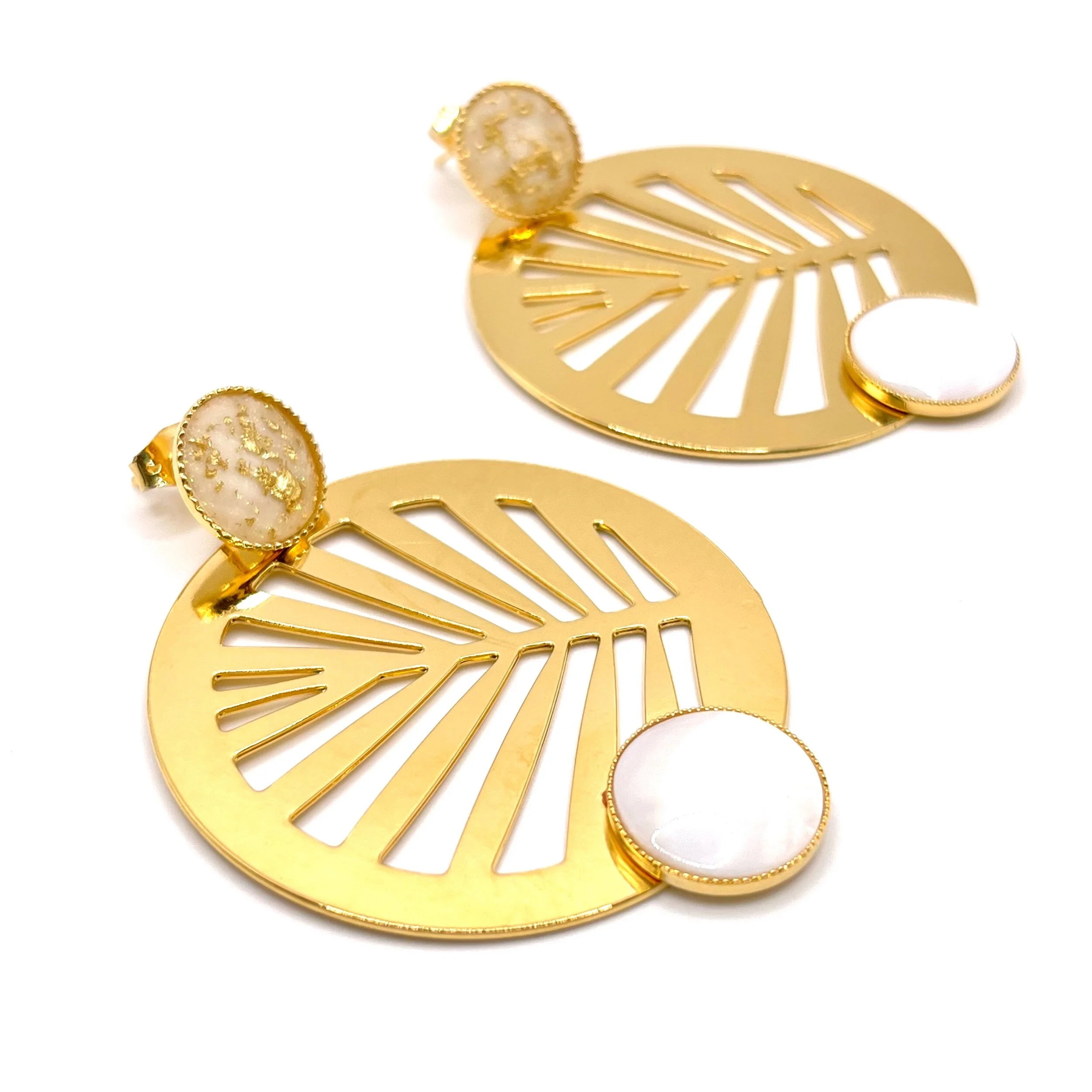 F27D4B7F-BBF5-49A1-B498-B53558ACEA98