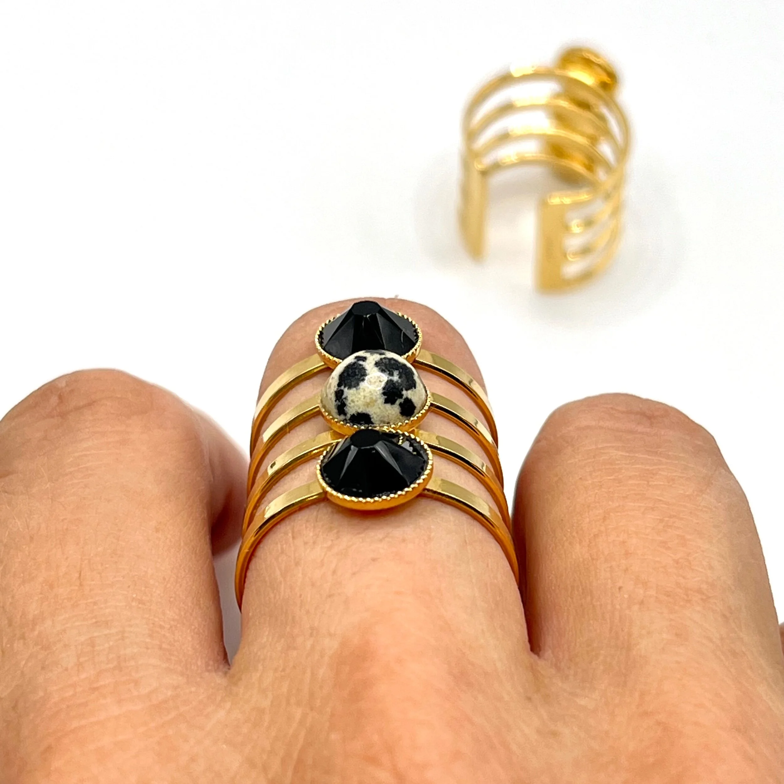 0EF85A89-F01D-4532-943F-FE8B8C00BA1E