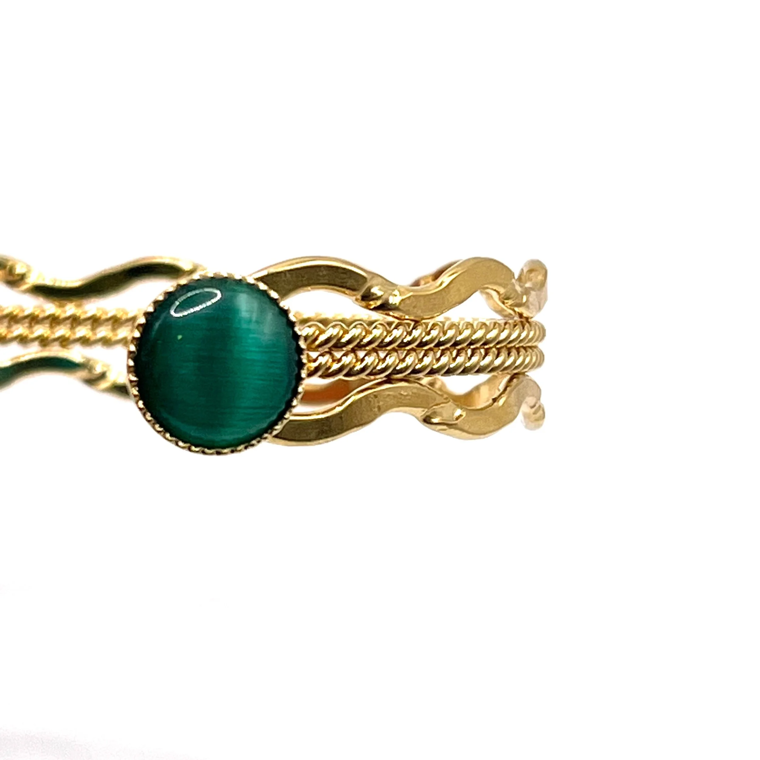 A64C6C9E-D07B-434C-8B93-14FE294FA12F