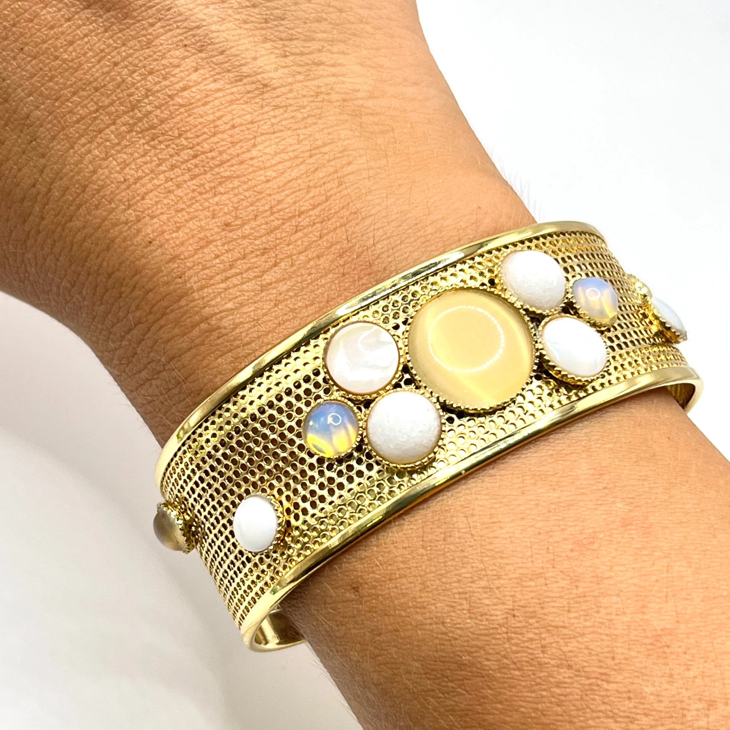 8BAB6988-E501-4711-9ACA-C1102C930348