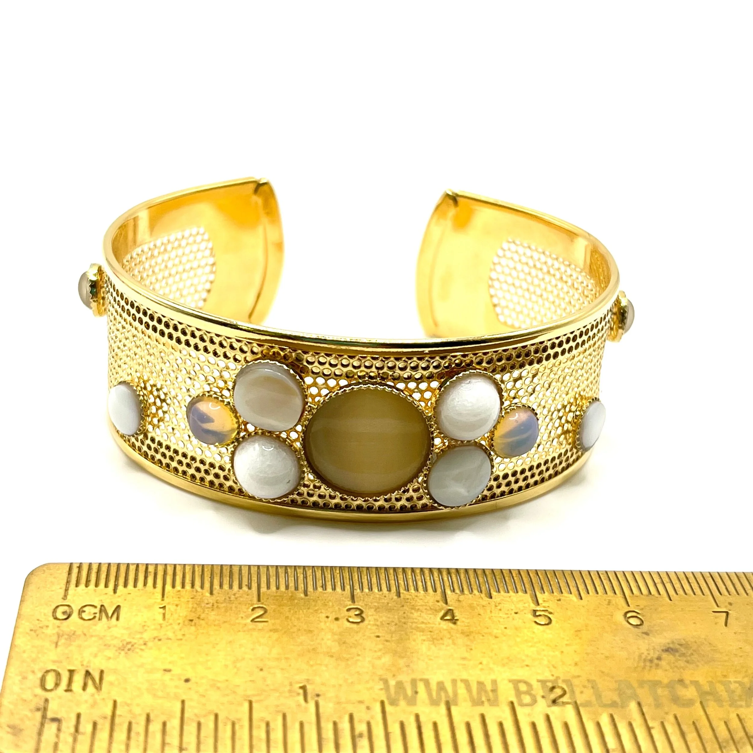 8E663D83-B67A-407C-8179-5B930EAF4DDD