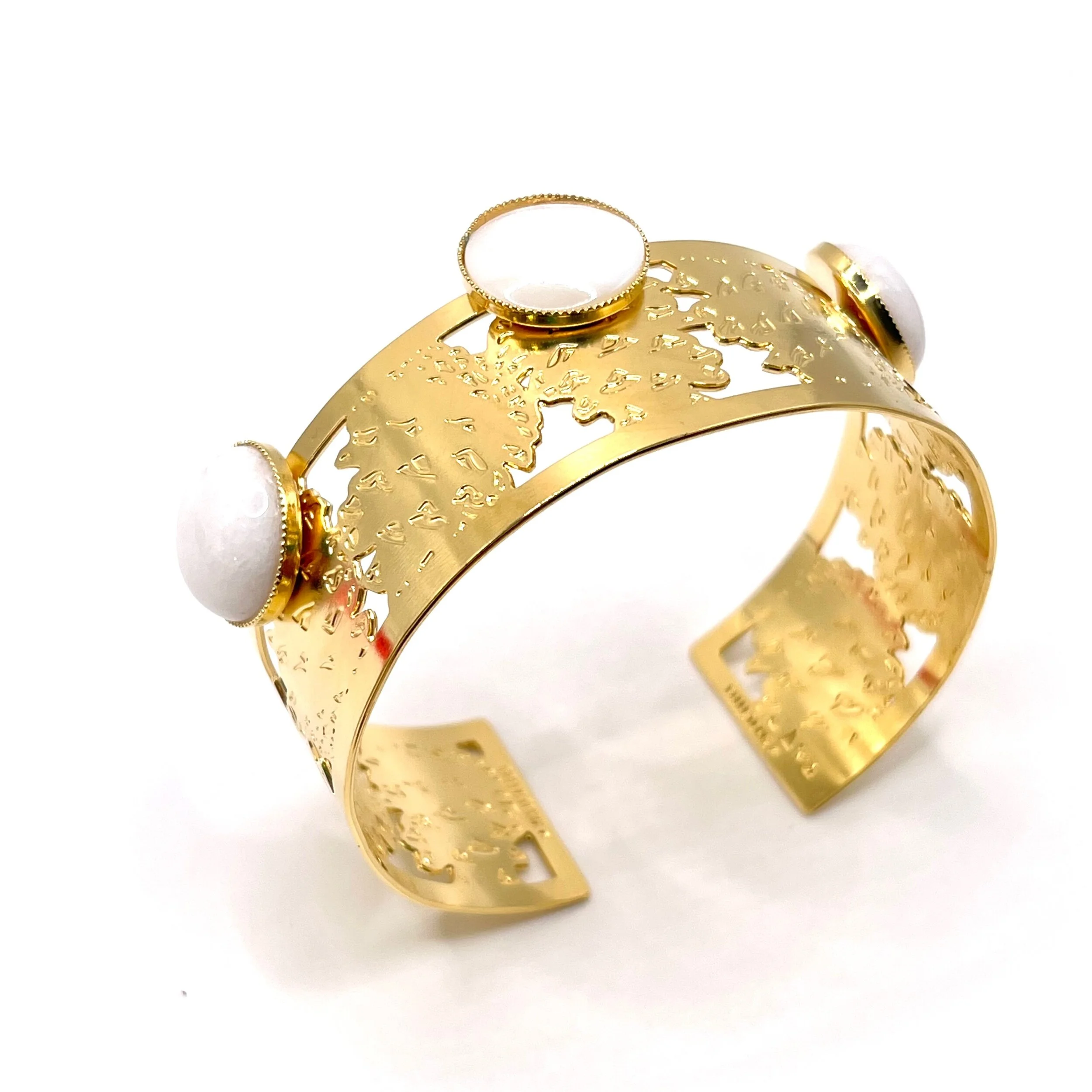 65554696-EF5B-4E0E-B69F-B6F87B9C542D