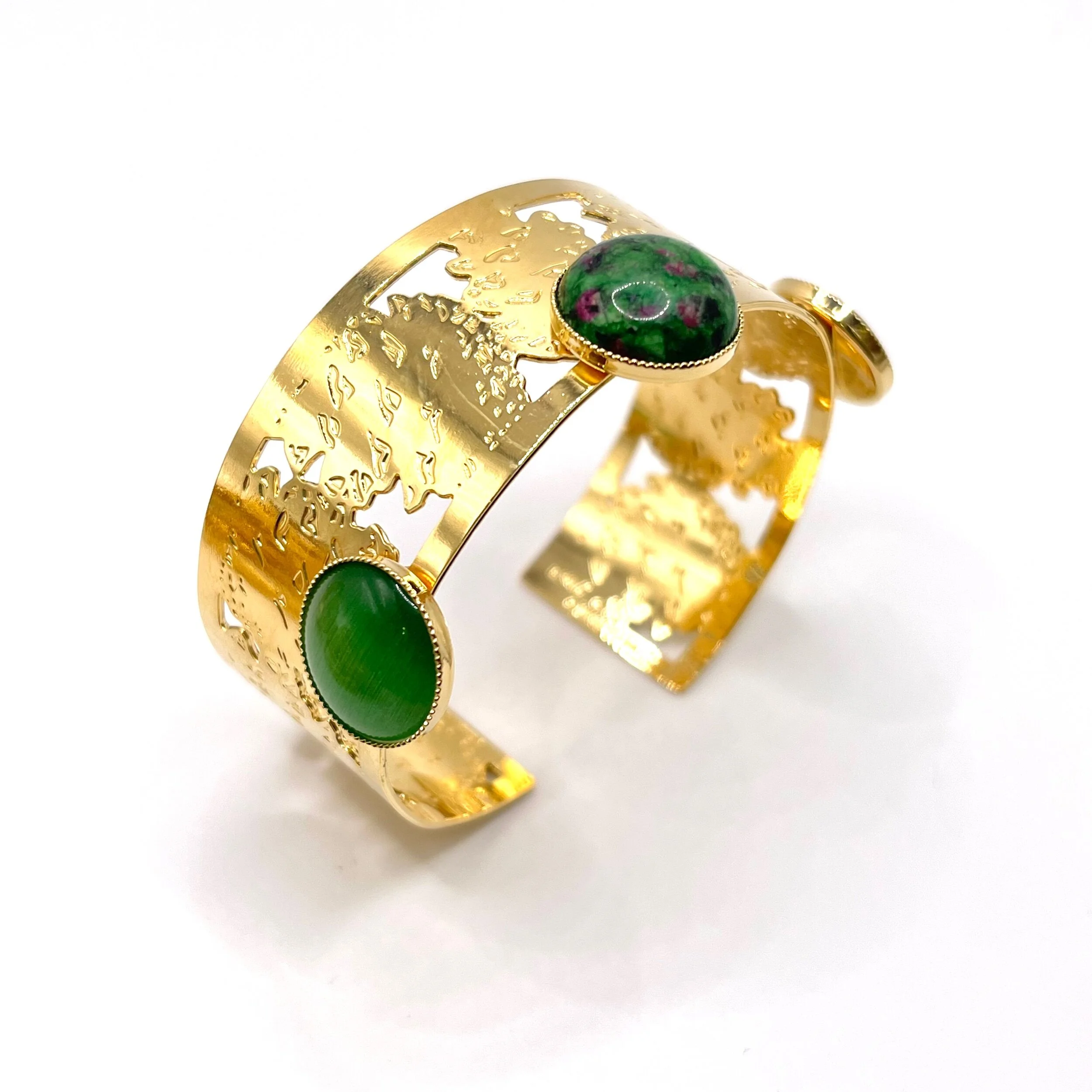 ACDB1FA7-43F0-41C8-922C-F7A3DC04151B