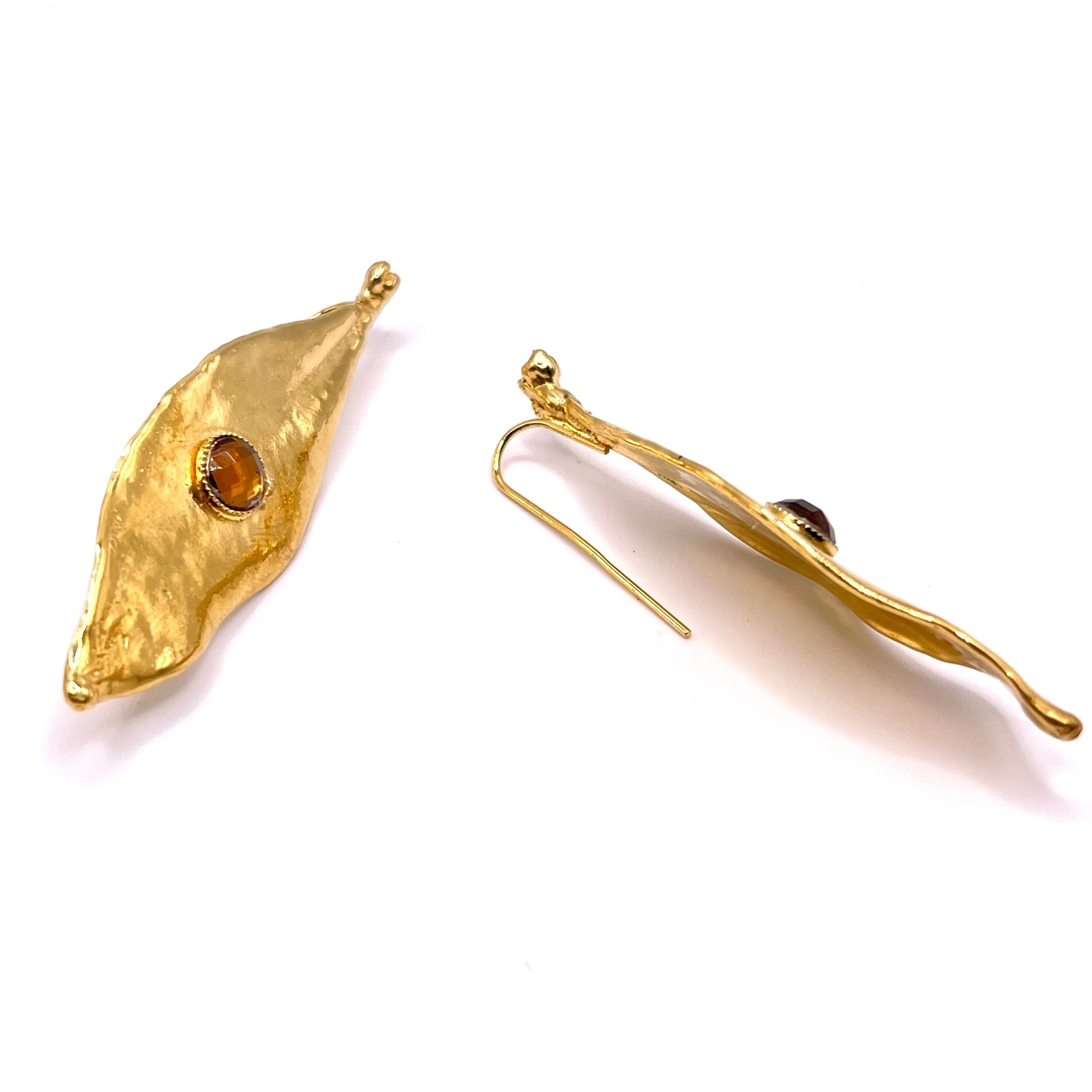 85B33A70-4675-475A-A7D1-64BDB8FDA0E3