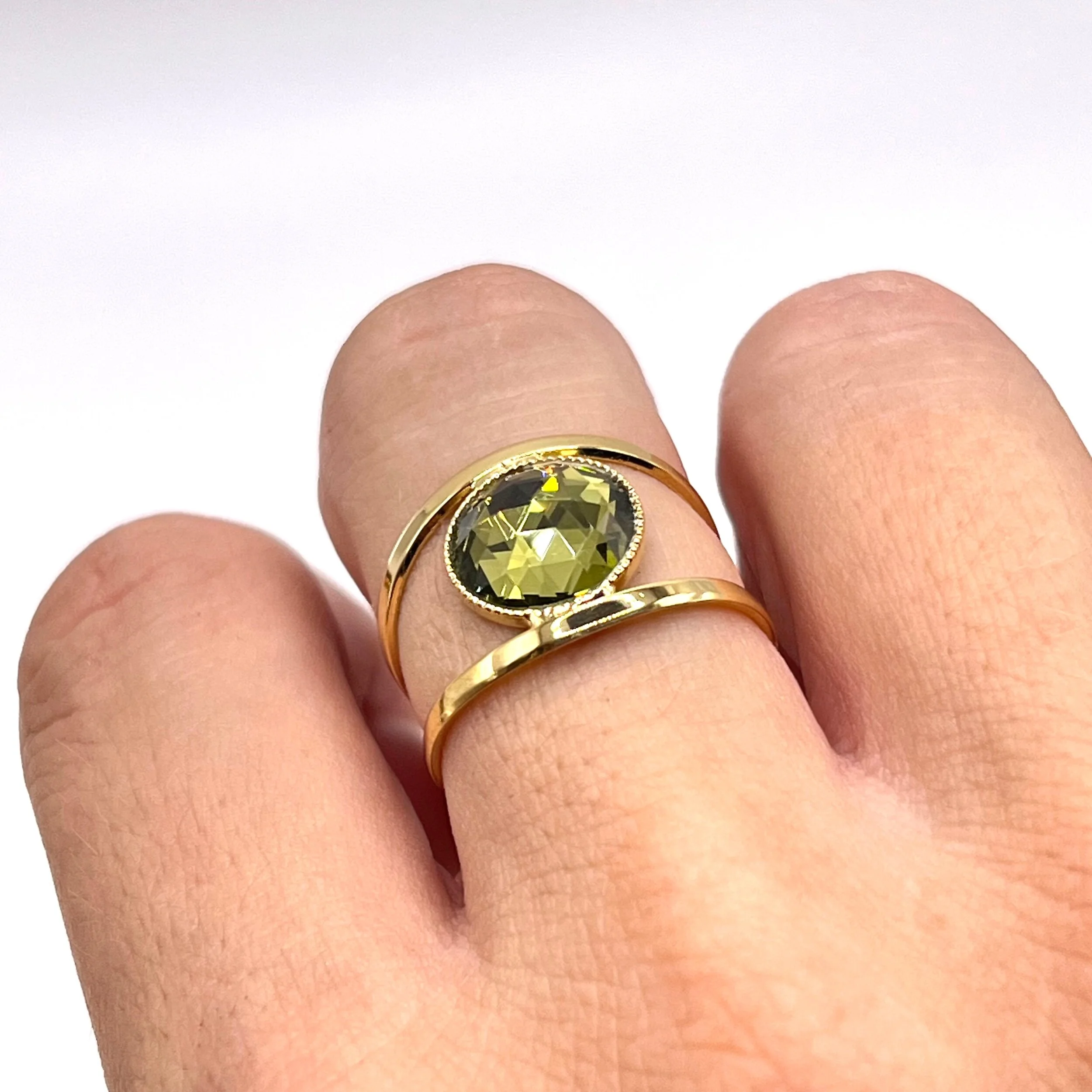 8A24B69E-12BE-4A39-BA5E-845A8B3E8998