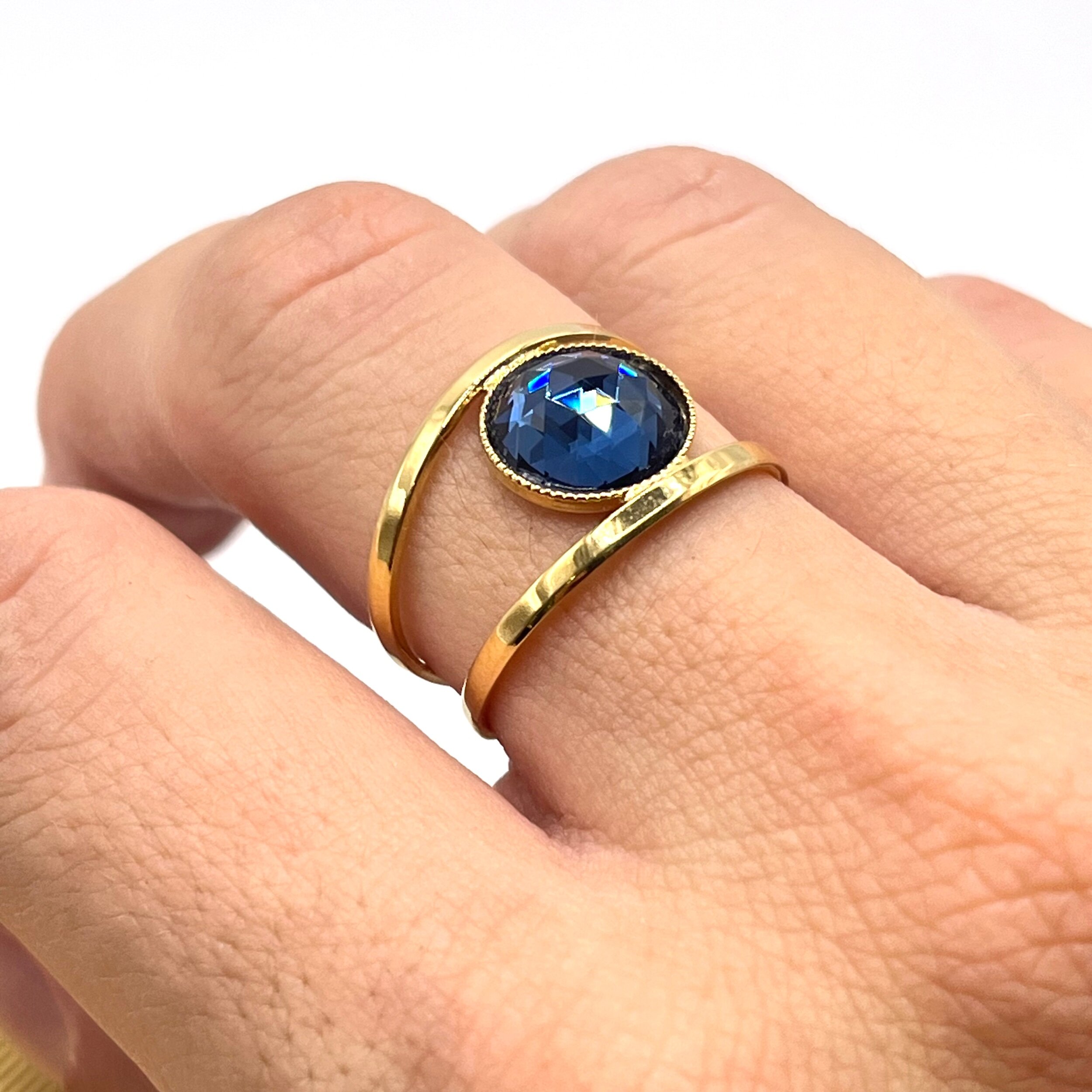 9EC536F7-F0CA-4F35-80B9-8F2657B6AC40