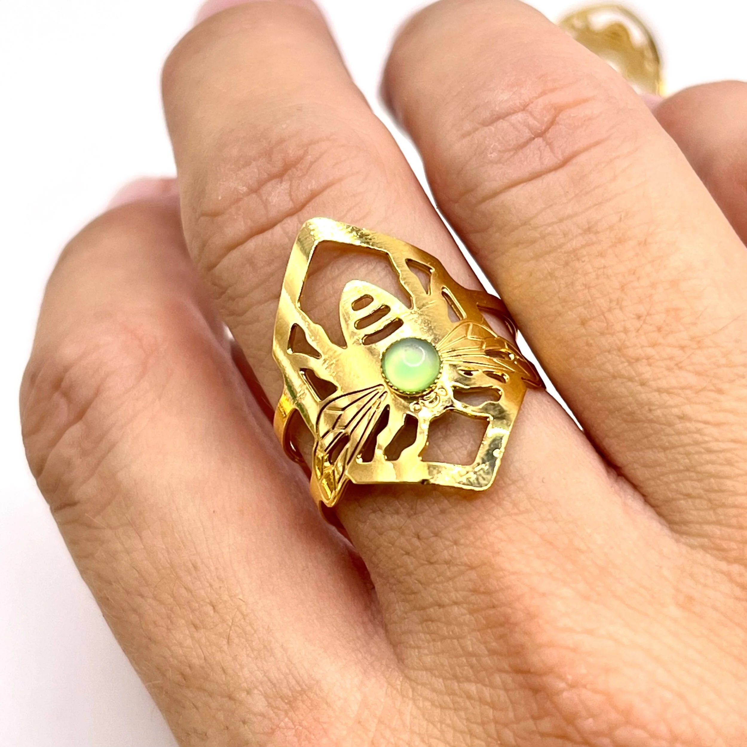 BD688769-2DE3-4B06-9DDB-666EAF1BD5B9