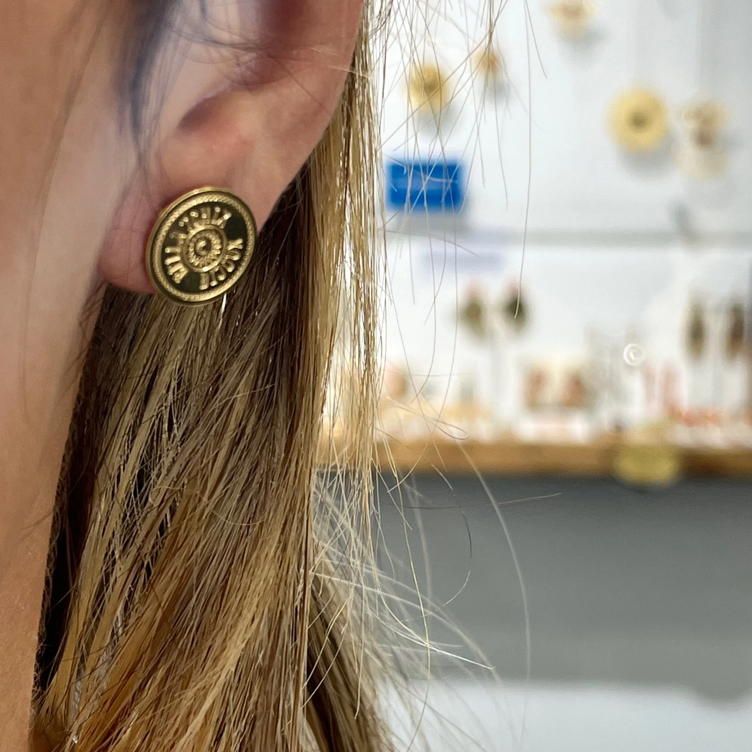 DFE0ECB9-5EA7-4AF7-AEFA-E852ED7F232F