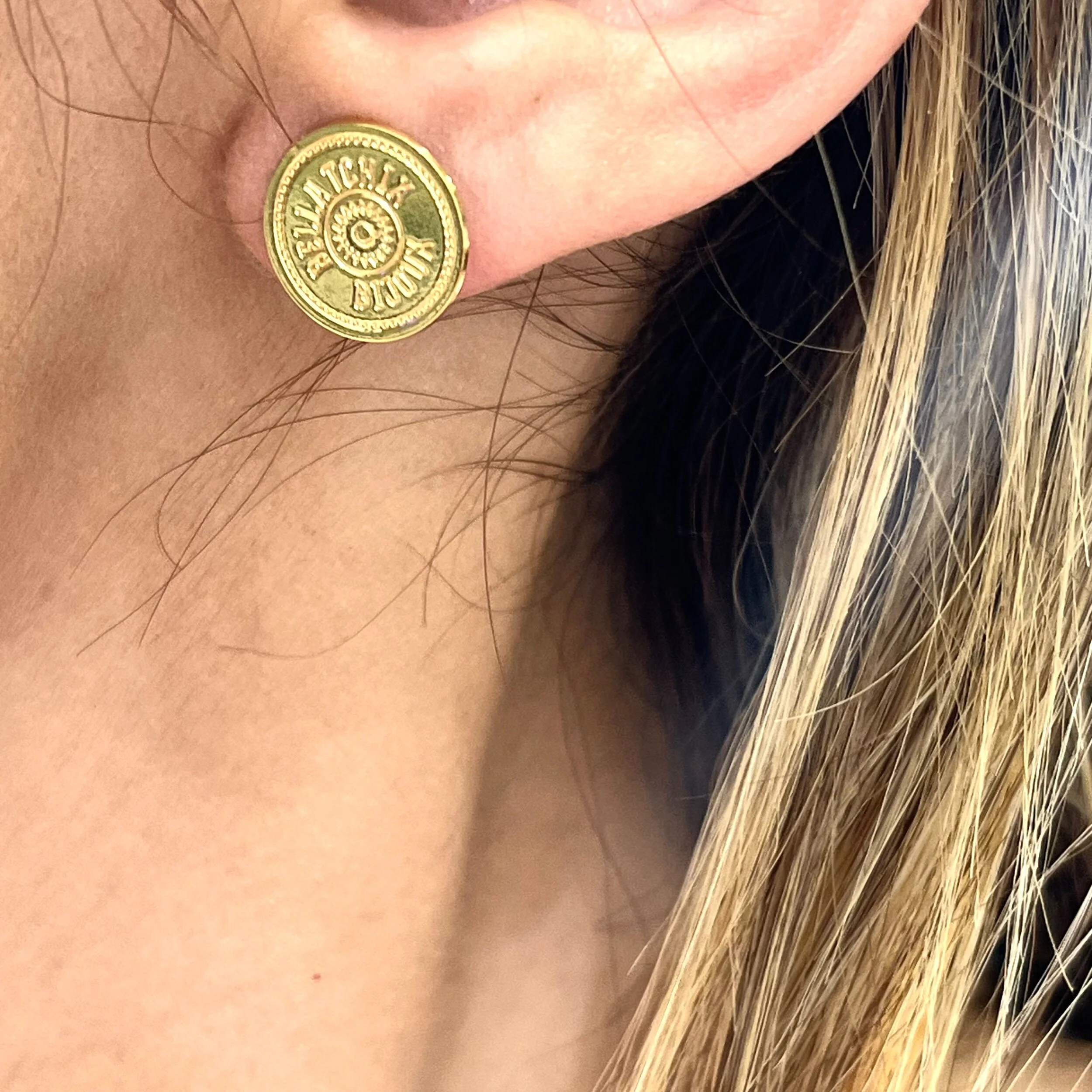 9DFCD2CA-1194-435F-A966-C1420E2F4DEA