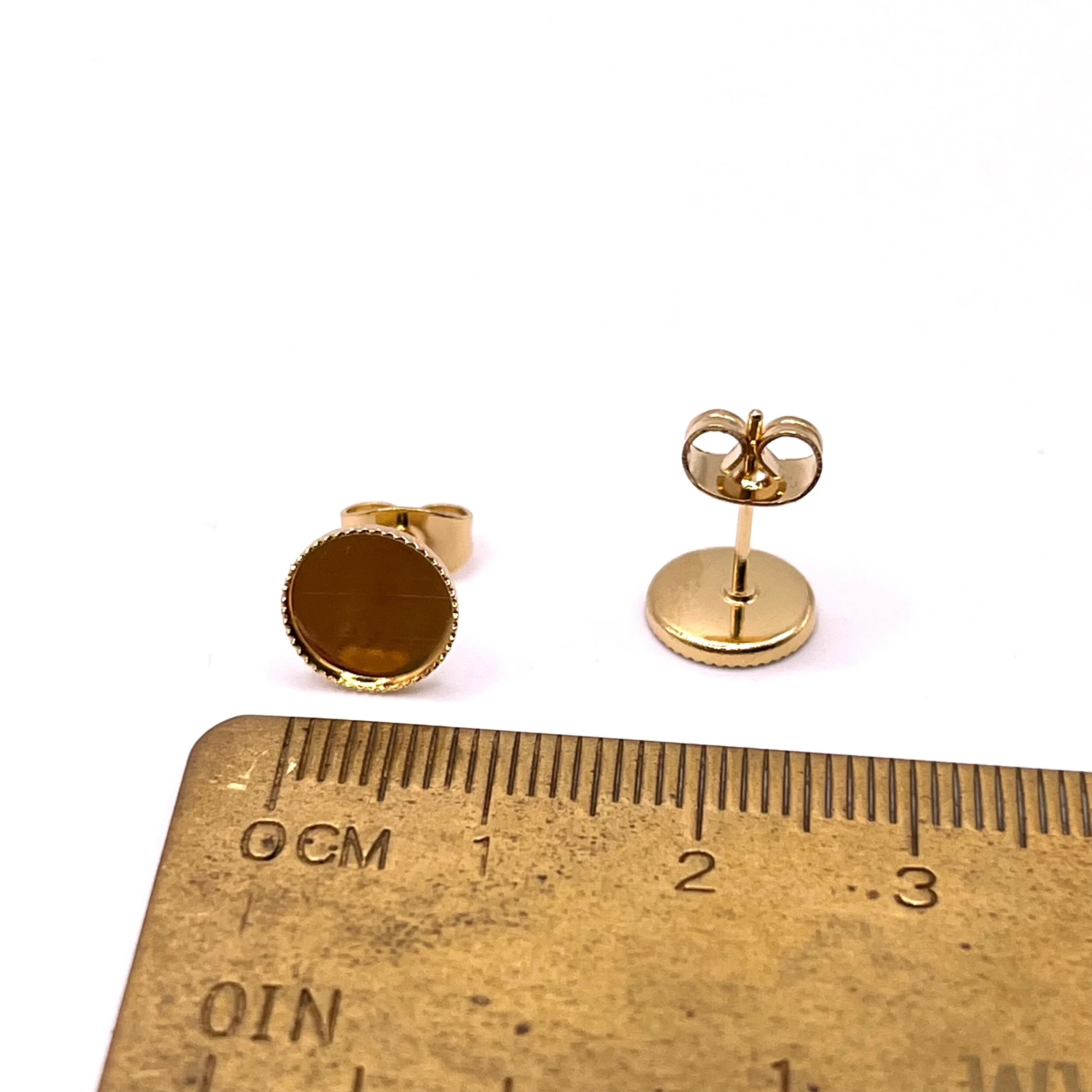 4F653D03-8743-480E-B143-4C08DDA0F84E