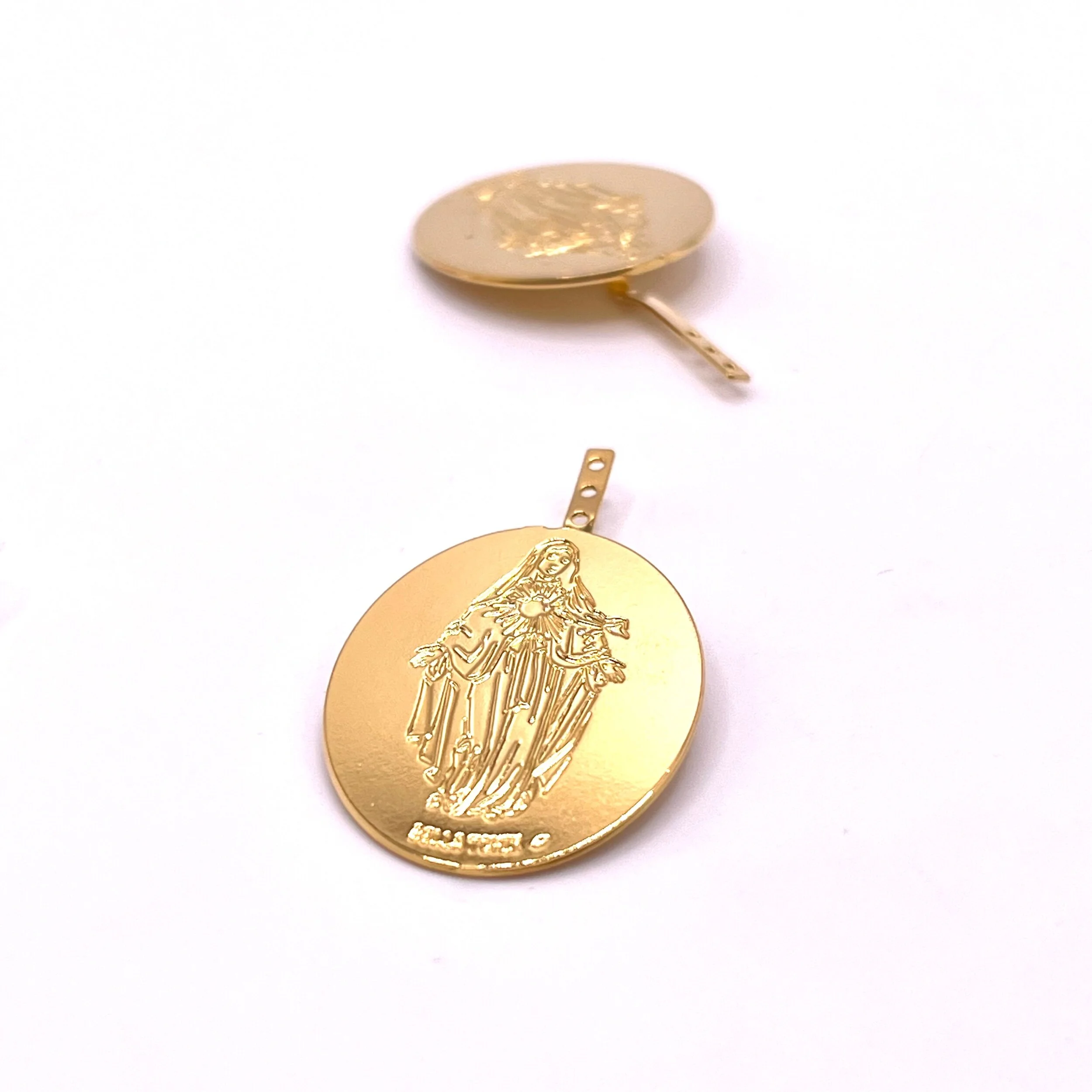 2B5EA0BA-3313-47CD-87A5-9D4B595CA177