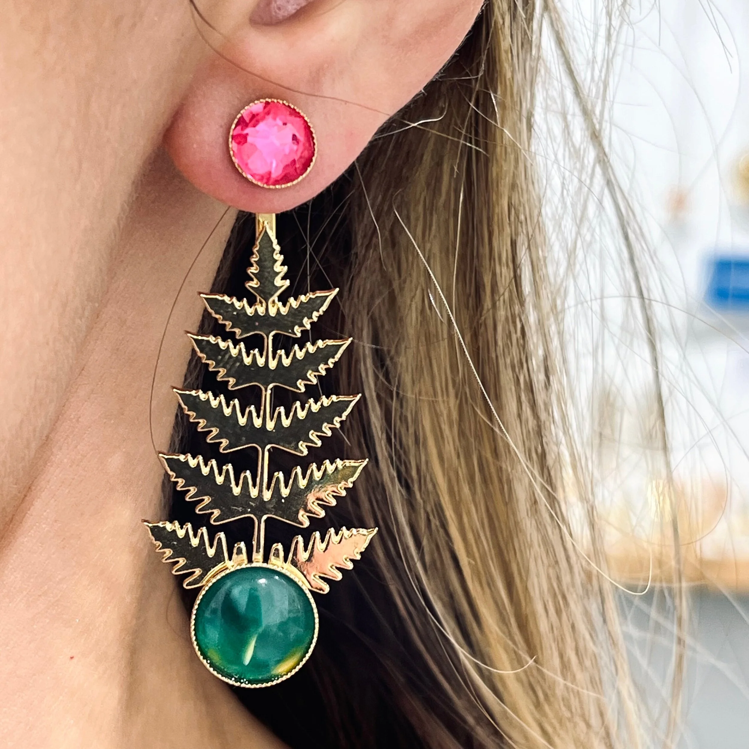 3D93F54E-EEB1-48B8-8C51-8A35709E0AB9