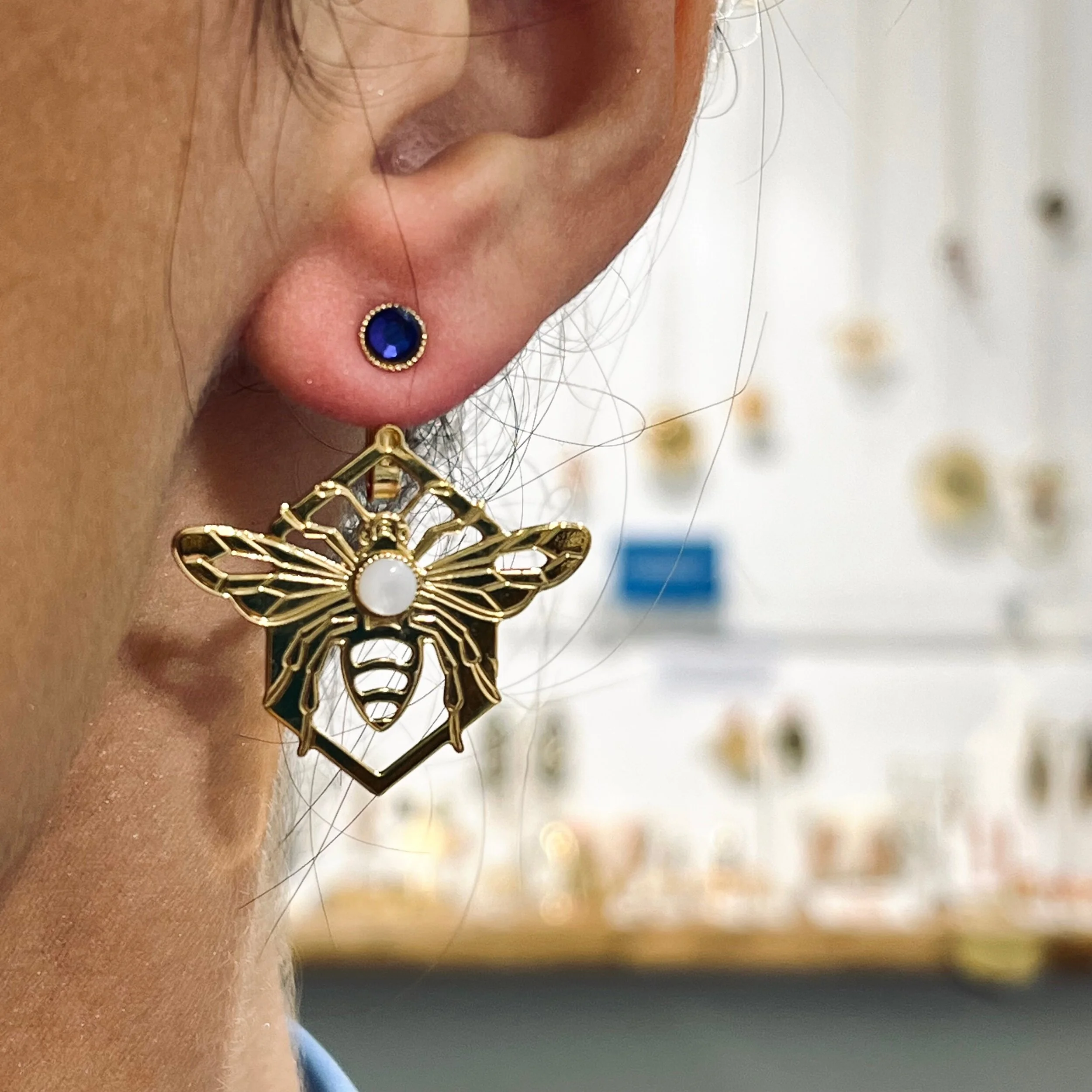 3F7B66FC-B886-4E54-A743-FDE73BD5D58D