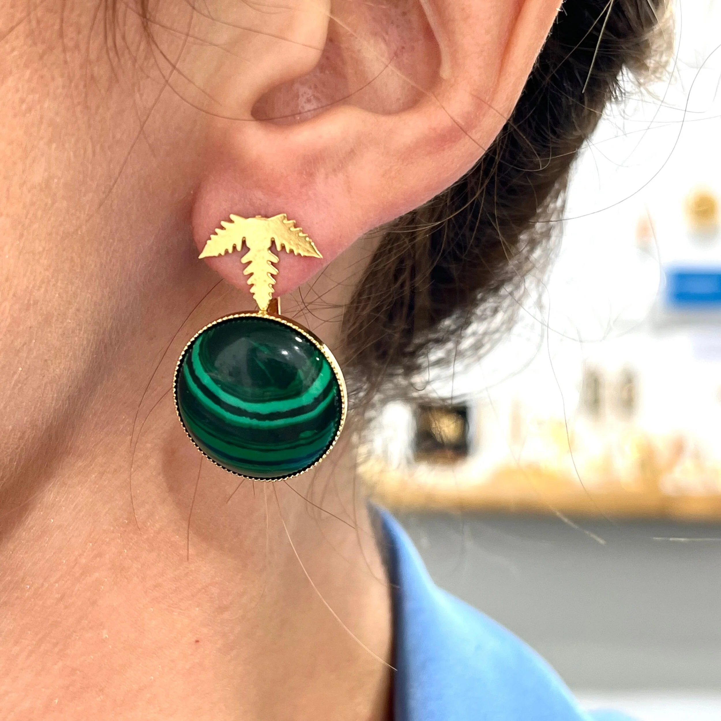 23B64FD5-4F06-4E51-A8A0-3797BB80813E