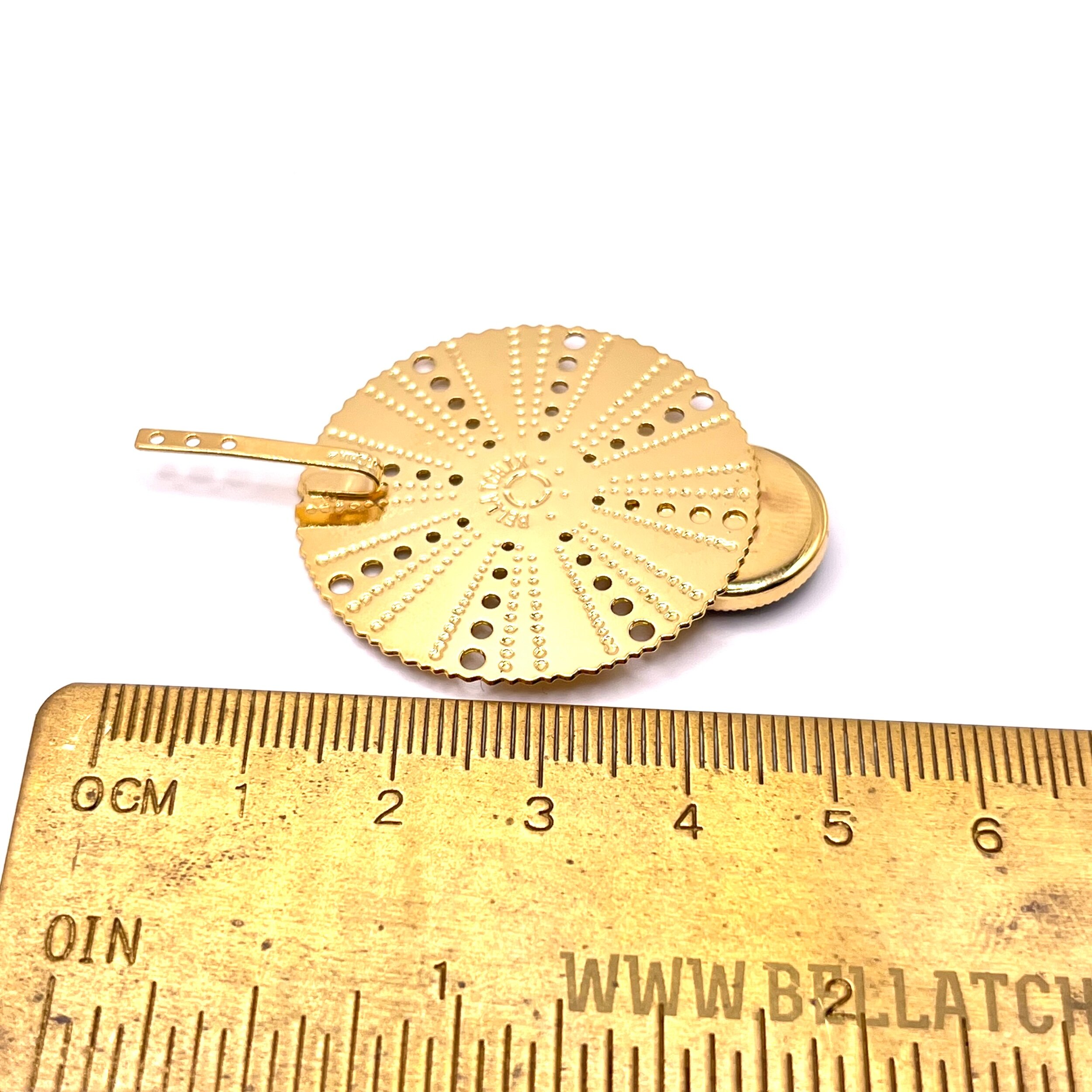 A90C7A5A-4924-4D81-B452-598566B91328