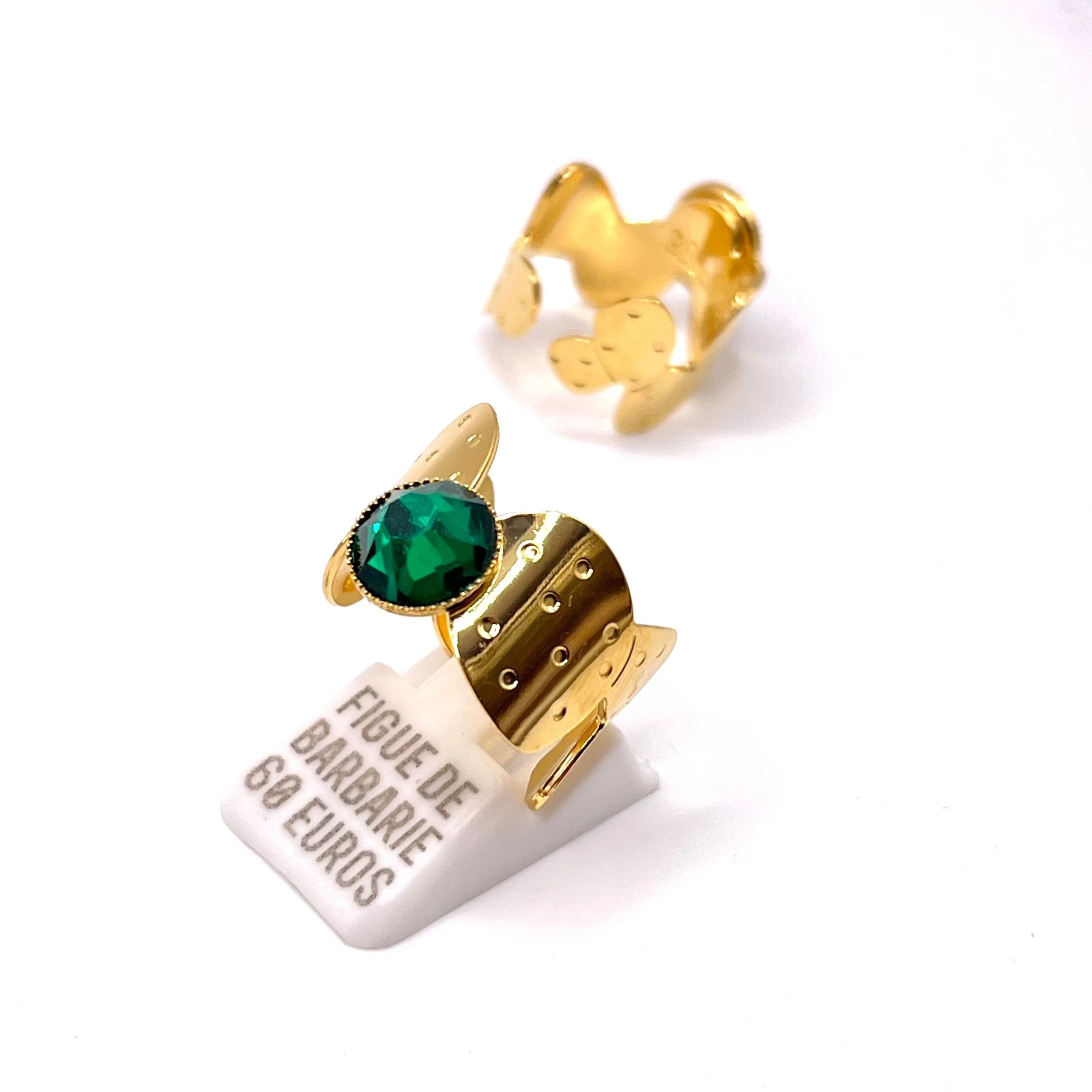 1393C135-CAC6-40E6-90F7-AD557D22A49C