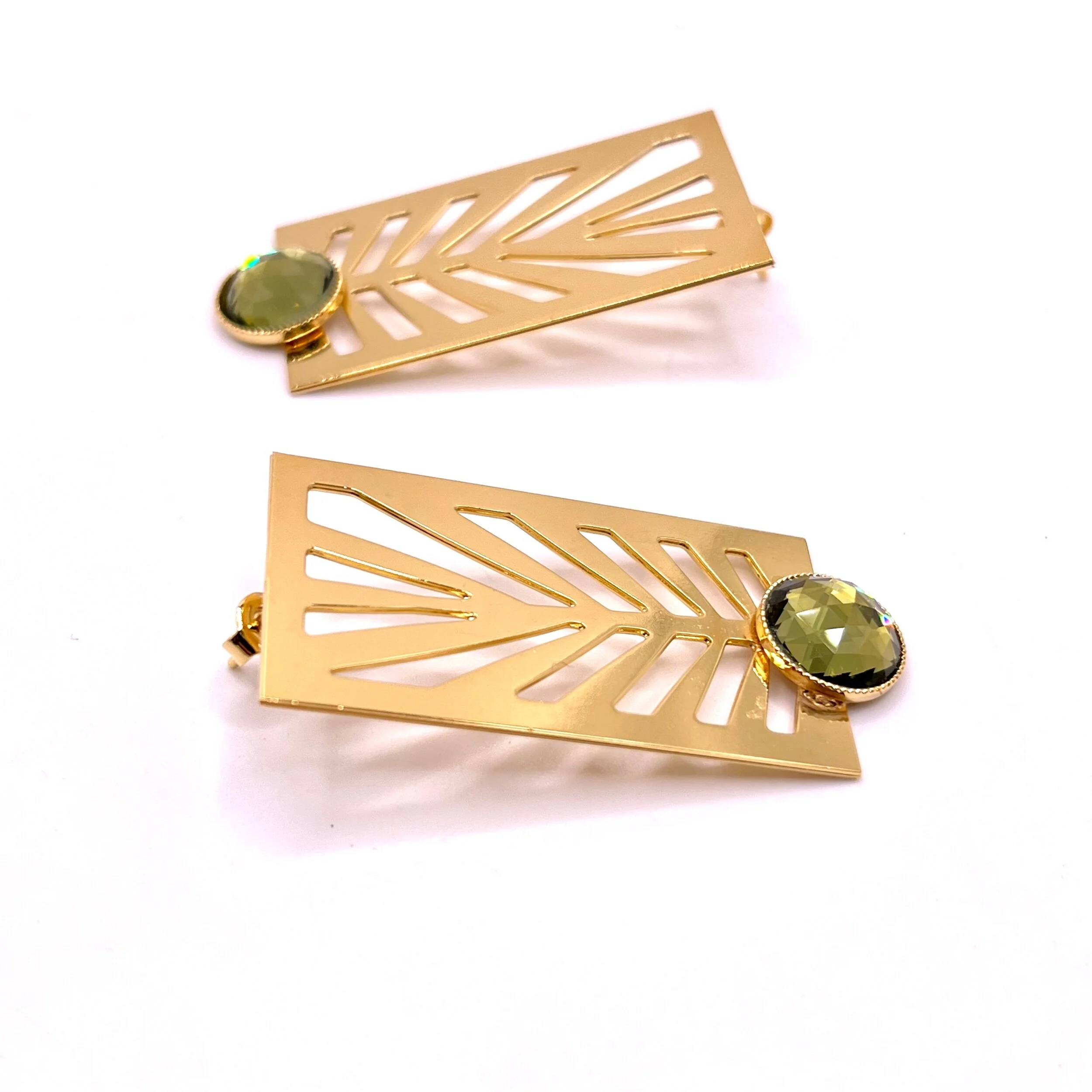 9A112767-F486-43A2-AFDA-BED8D95ADE92