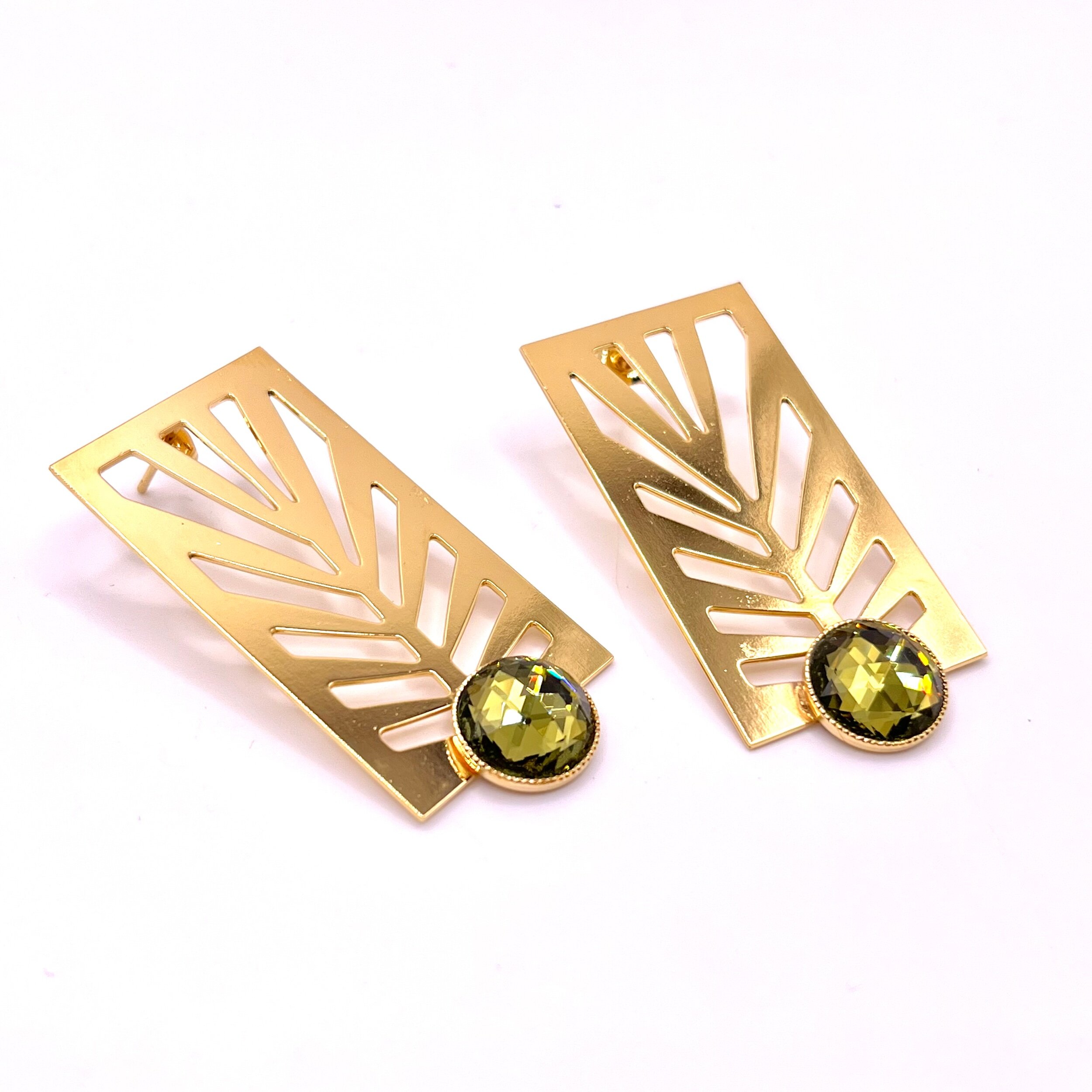 26A47C3B-591D-4AF3-A174-5B67E97490F7