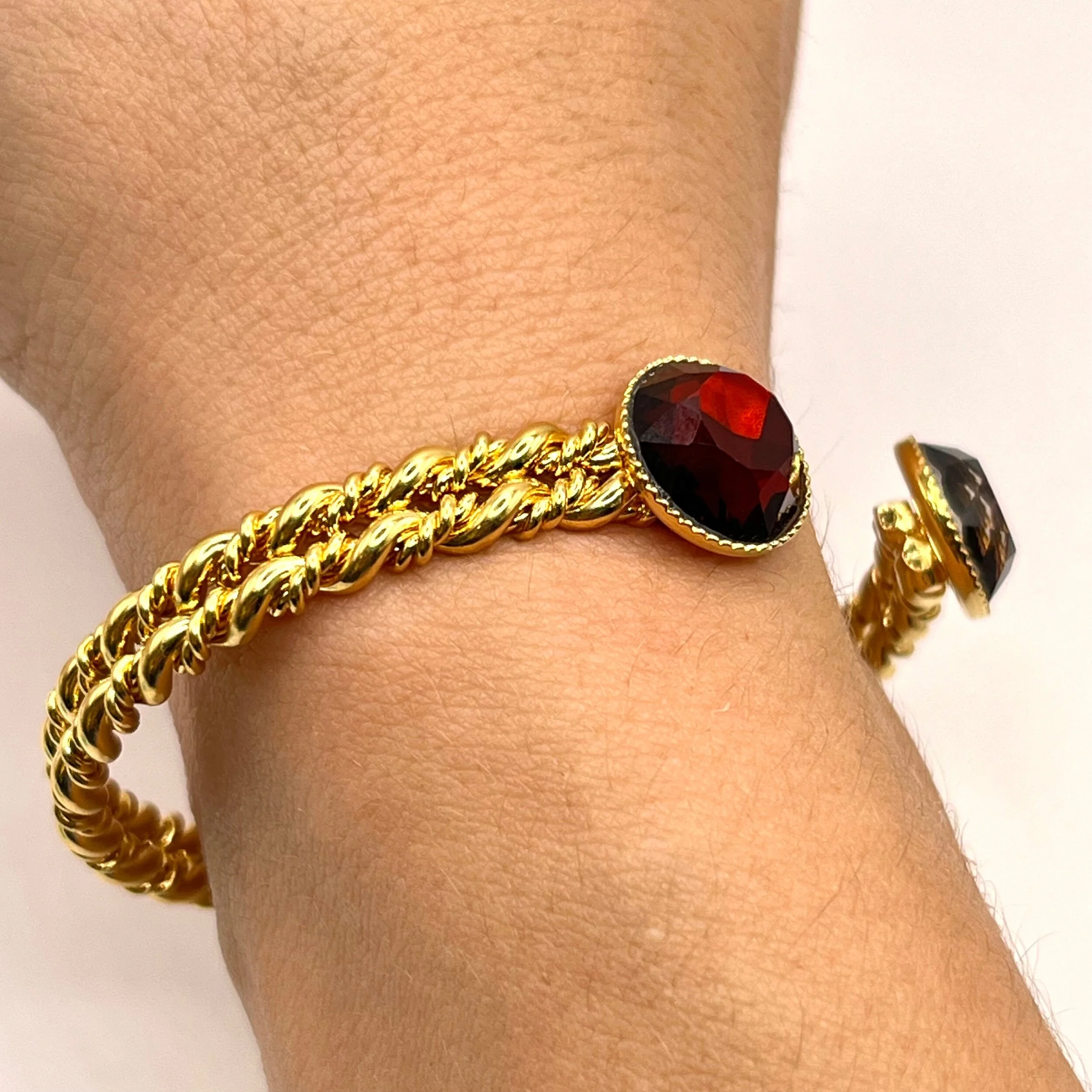 6A8E23CE-DBD3-4D47-86EF-A098757D623F