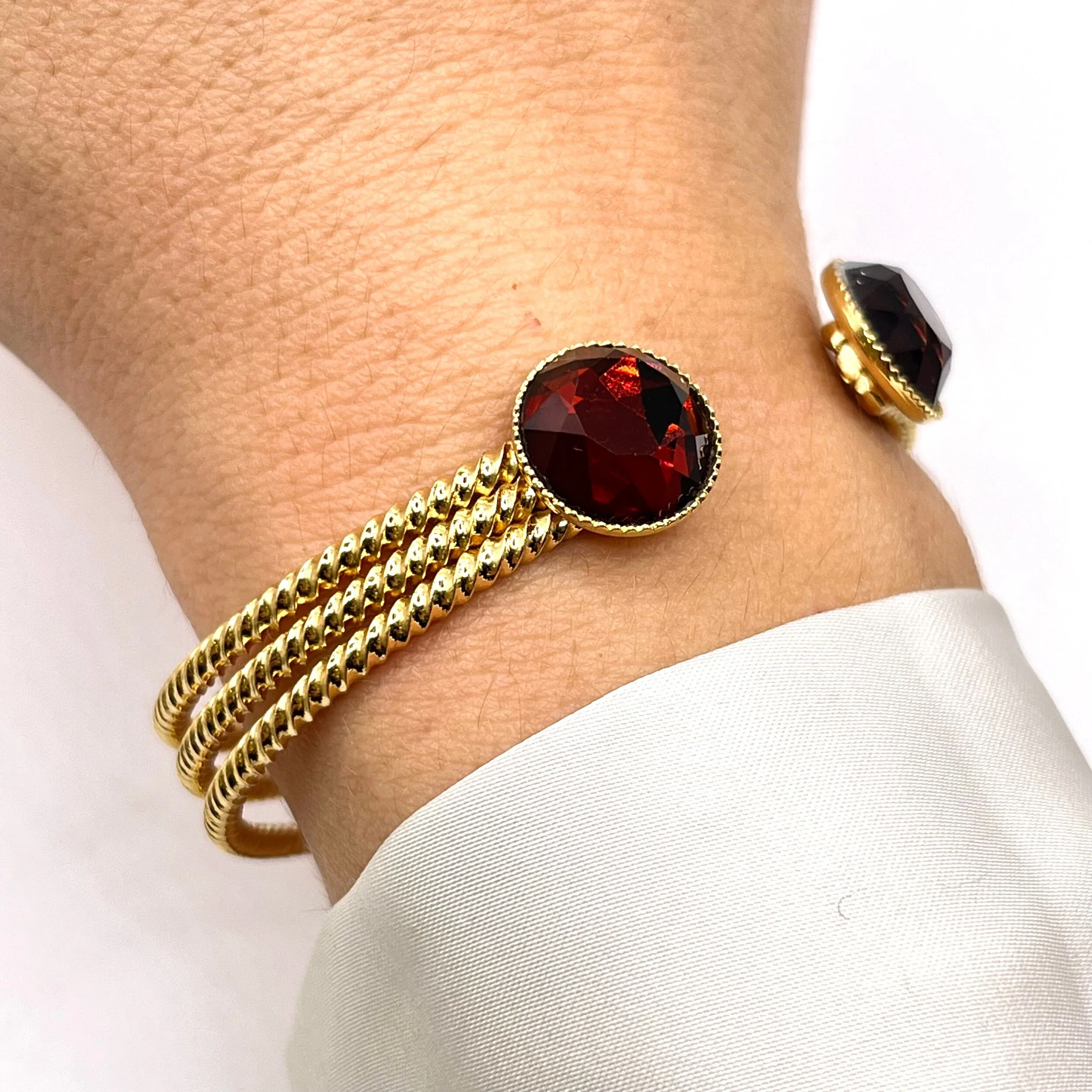 D72889A8-B1A9-4A8C-A829-24A364BAAF47