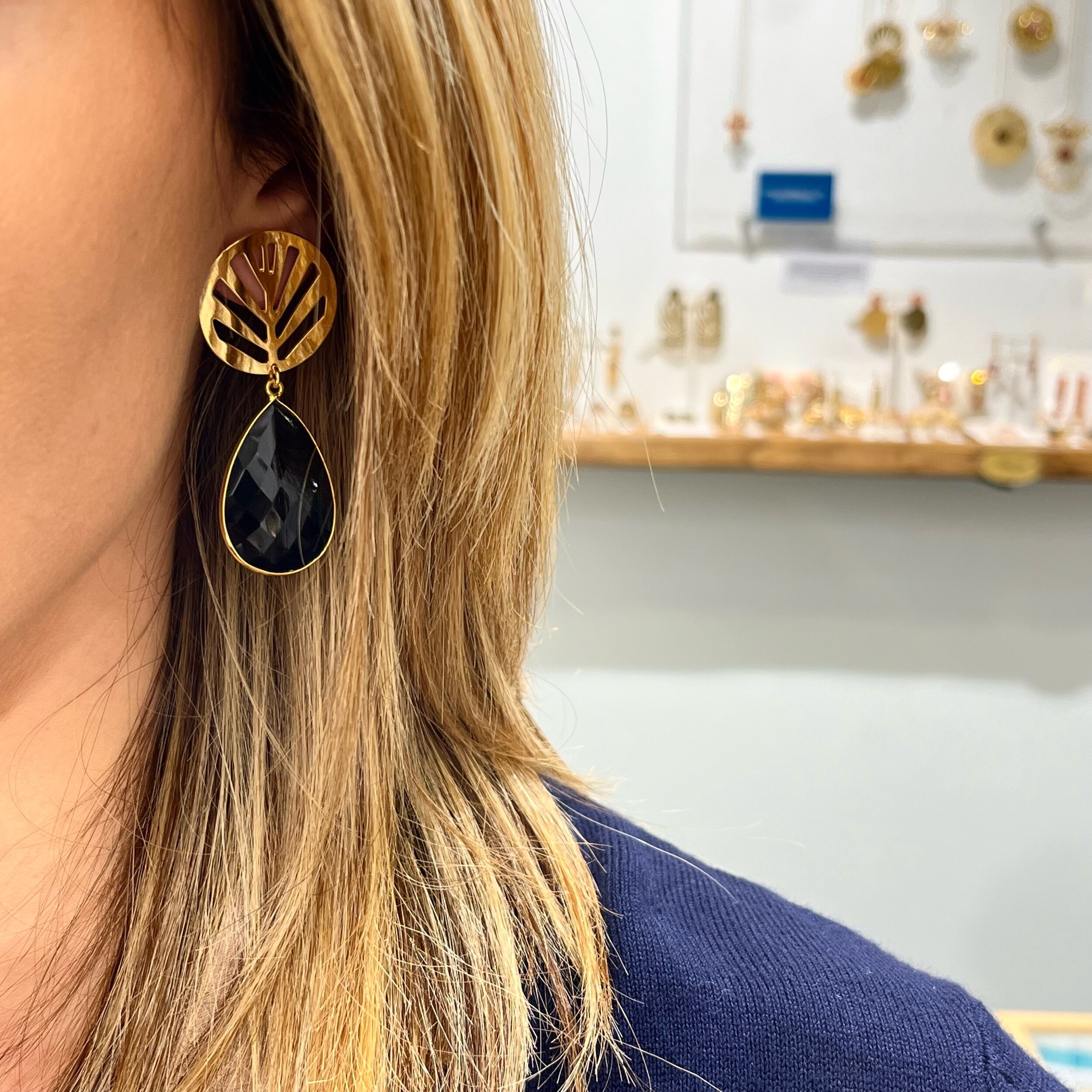 AE934C3D-F530-40FC-B1A6-BC9DA495C8BD