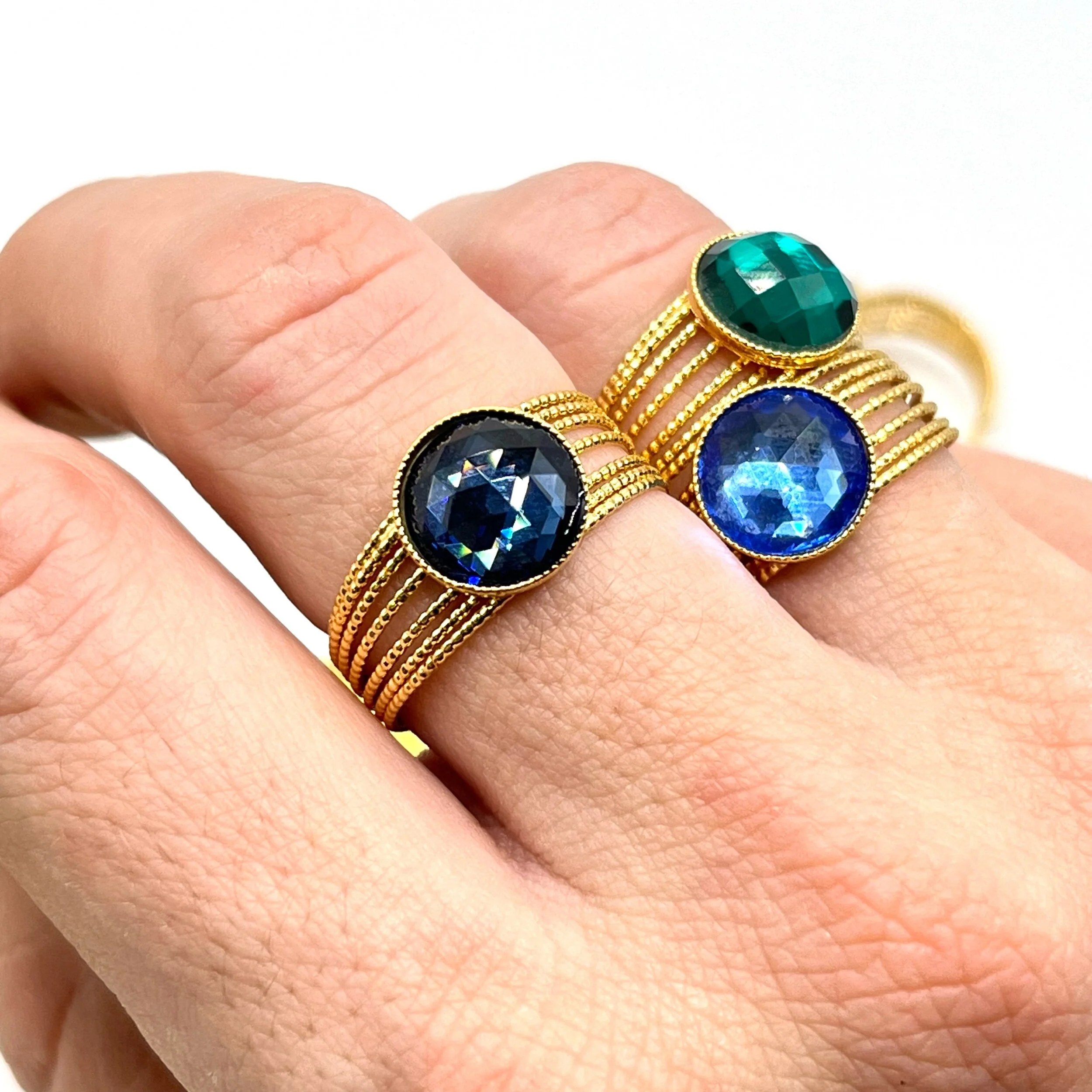 2D8ED004-7478-4C04-AEDE-C45988F99E43