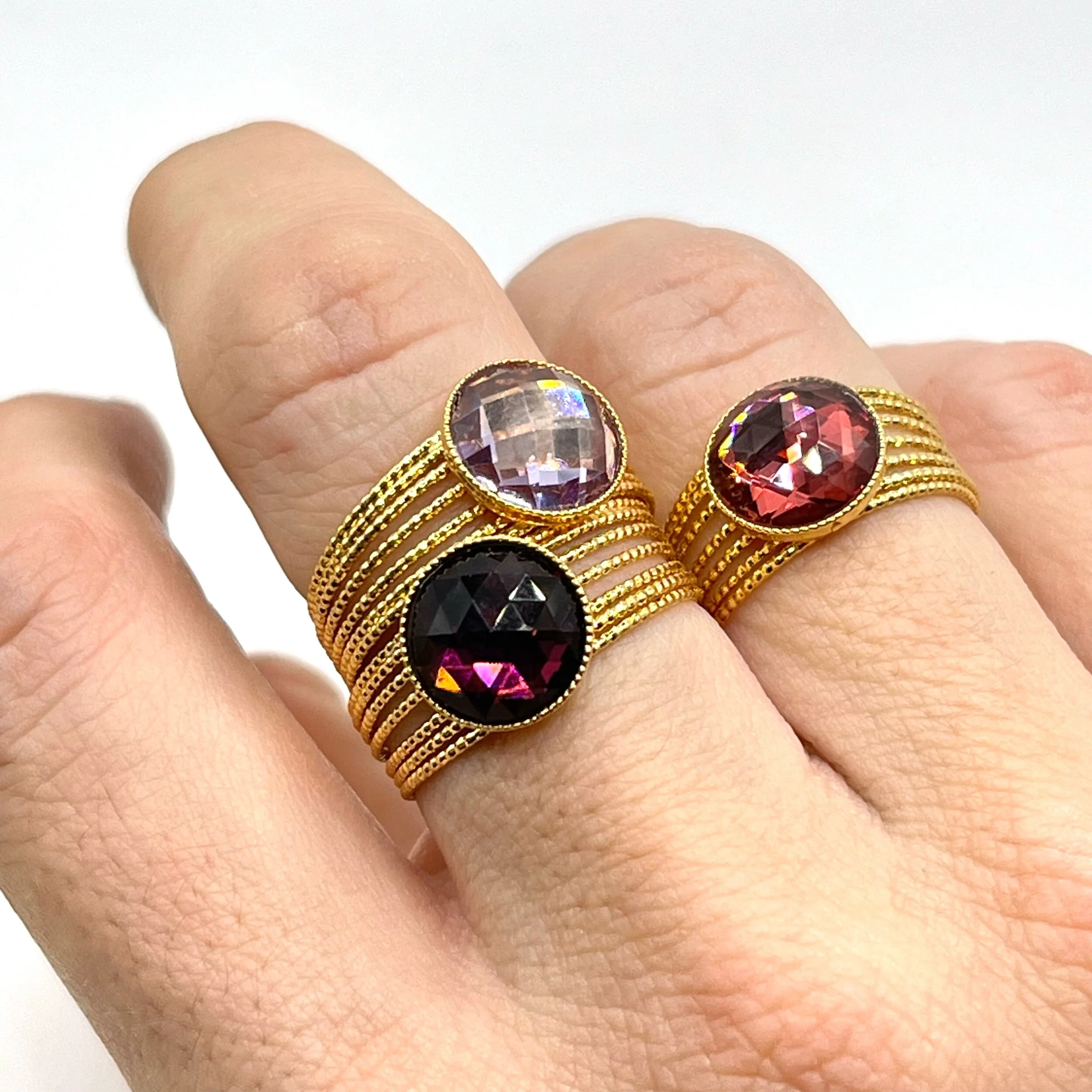 98952811-BC23-4B2A-B29D-008148D1D06F