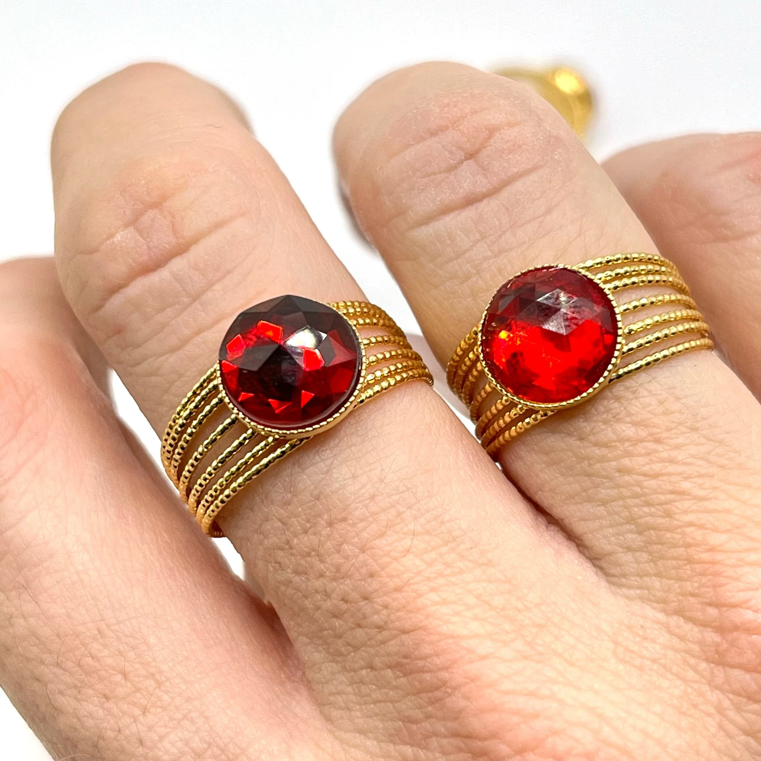 EFCBC2A9-9CEE-4185-8DD7-60FE394E6B2D