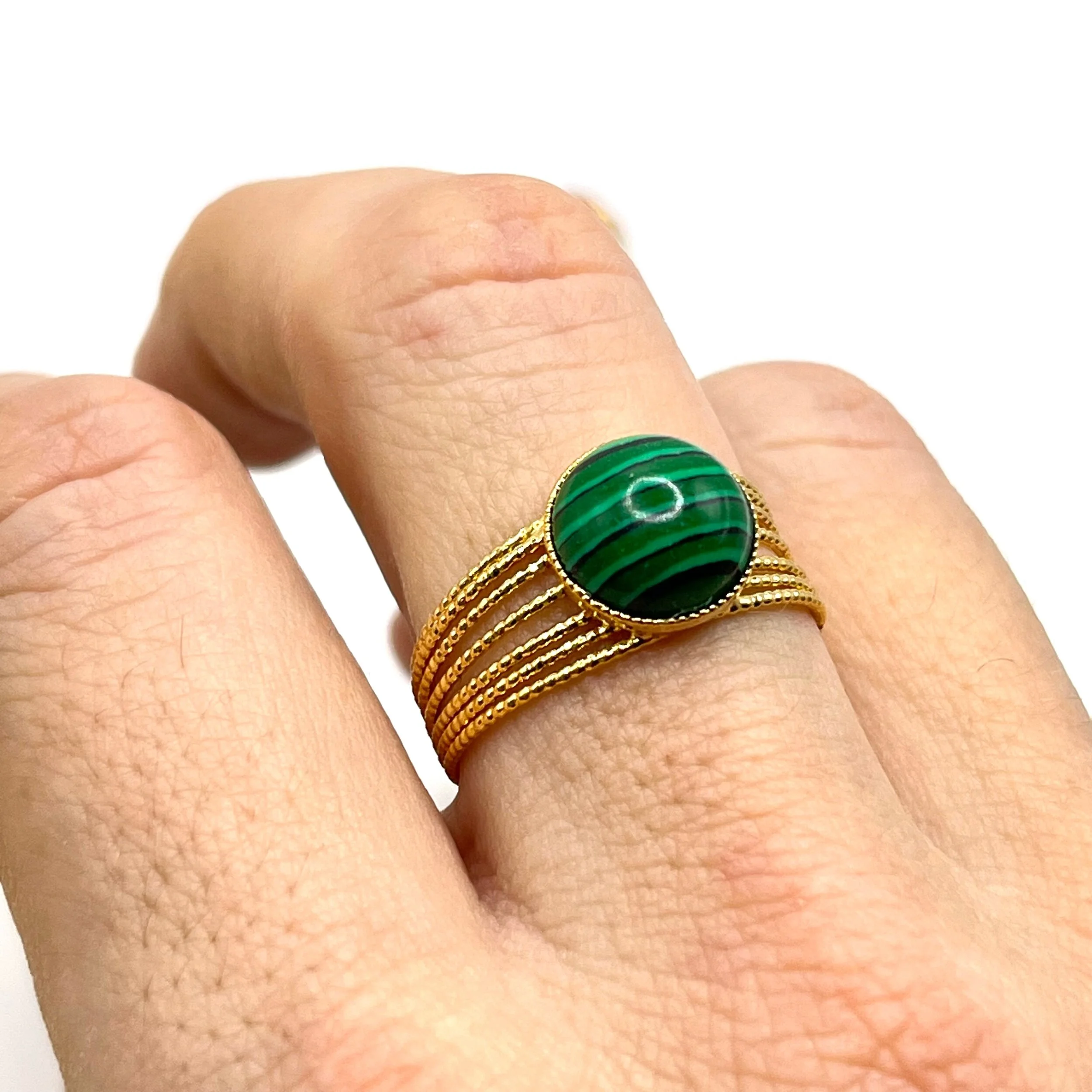 9CC4E4F5-BD84-469C-8DBB-CA2D1934805F