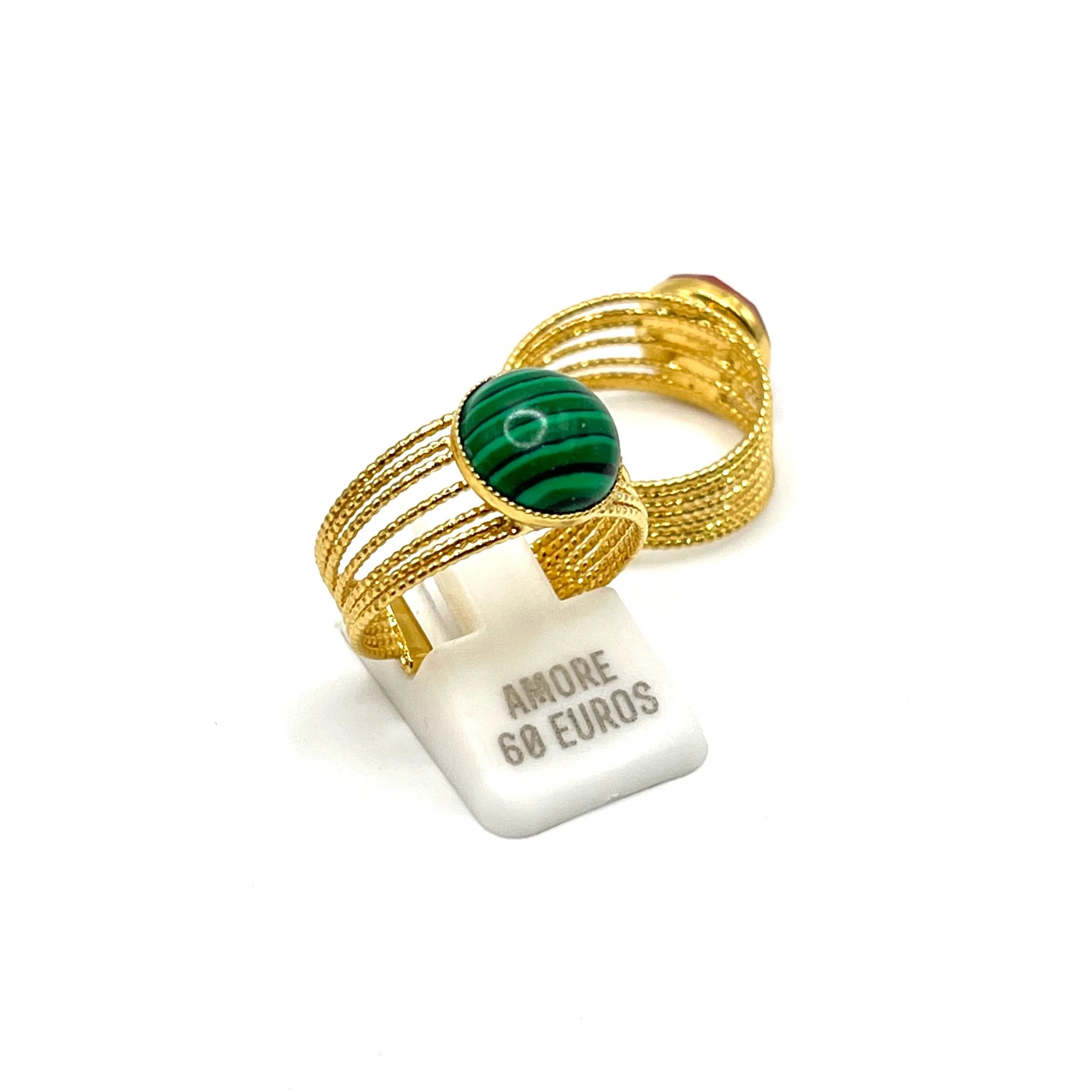 C5D02CE7-5178-4E4A-A135-C35D5B6359BB