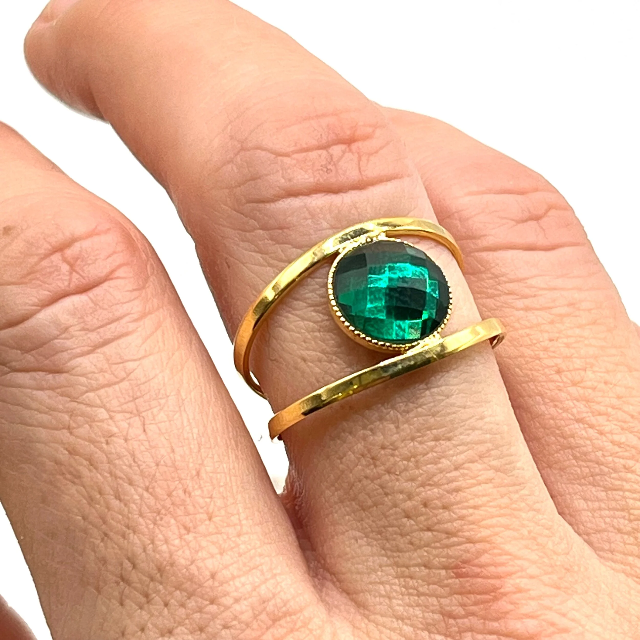 20985756-BAC0-45B6-BA48-AFCD00970969