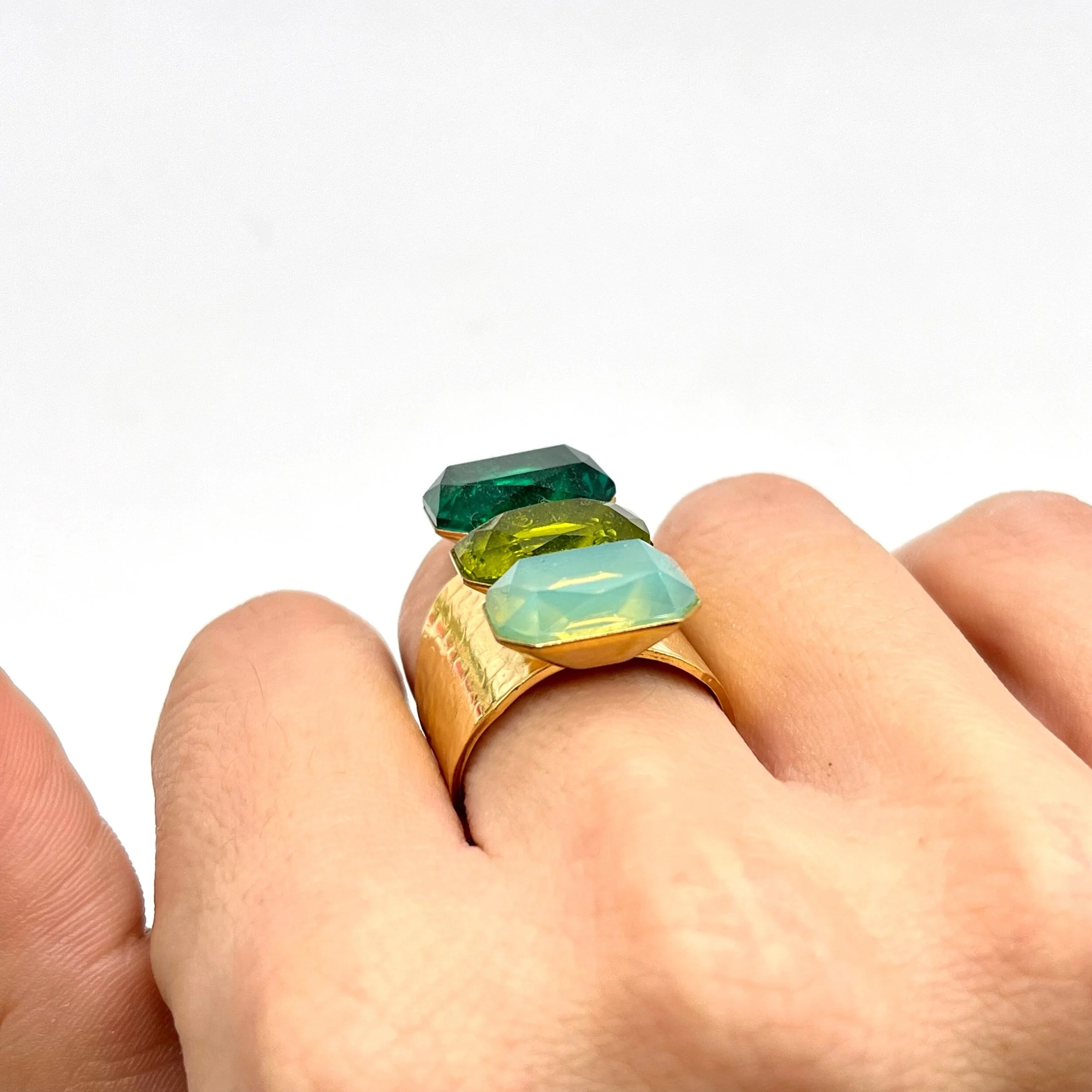 8EC5C881-E4A0-48C3-BE26-4AB4279A1CA6