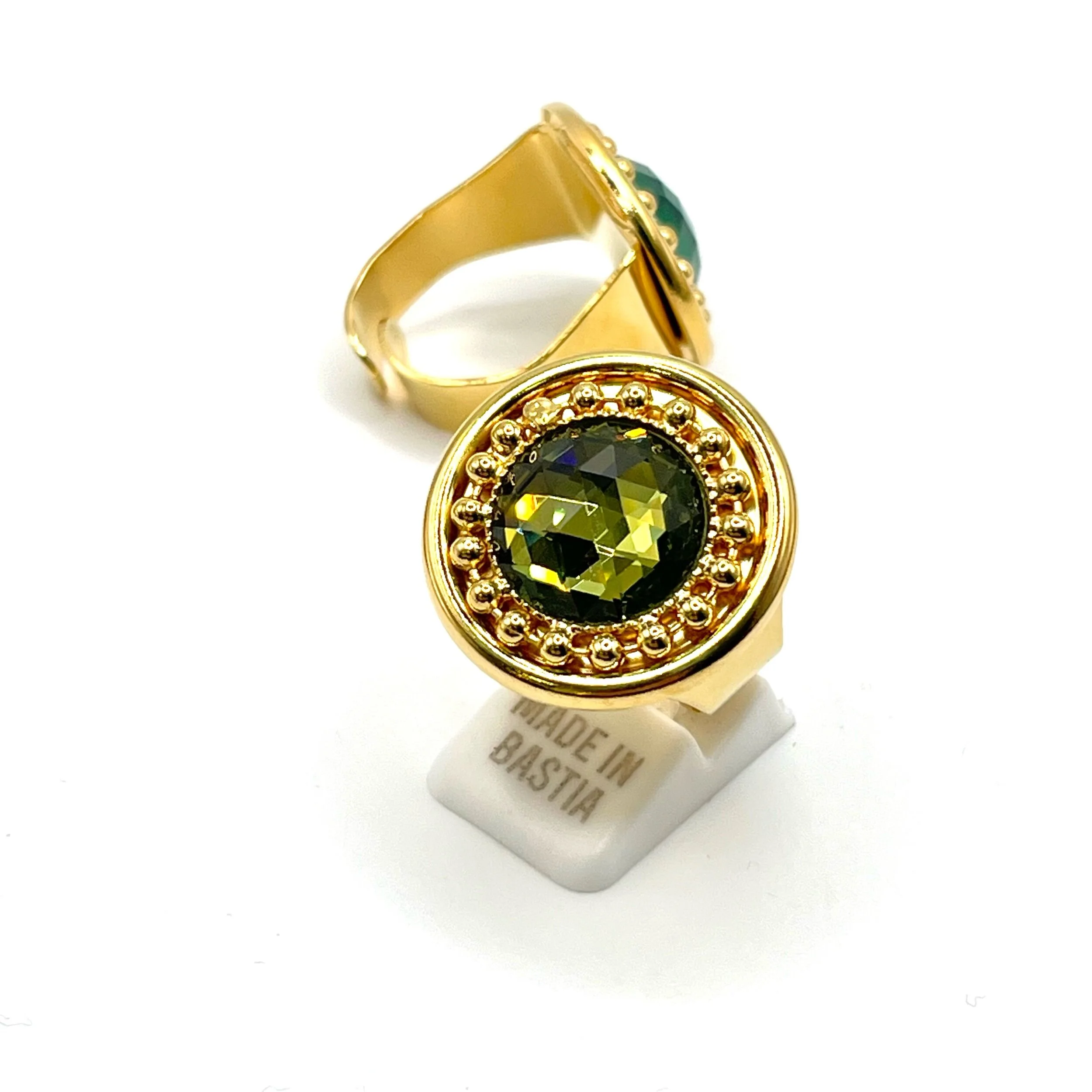 DA8CA81E-2866-4840-9E84-82B06B8DF9AE