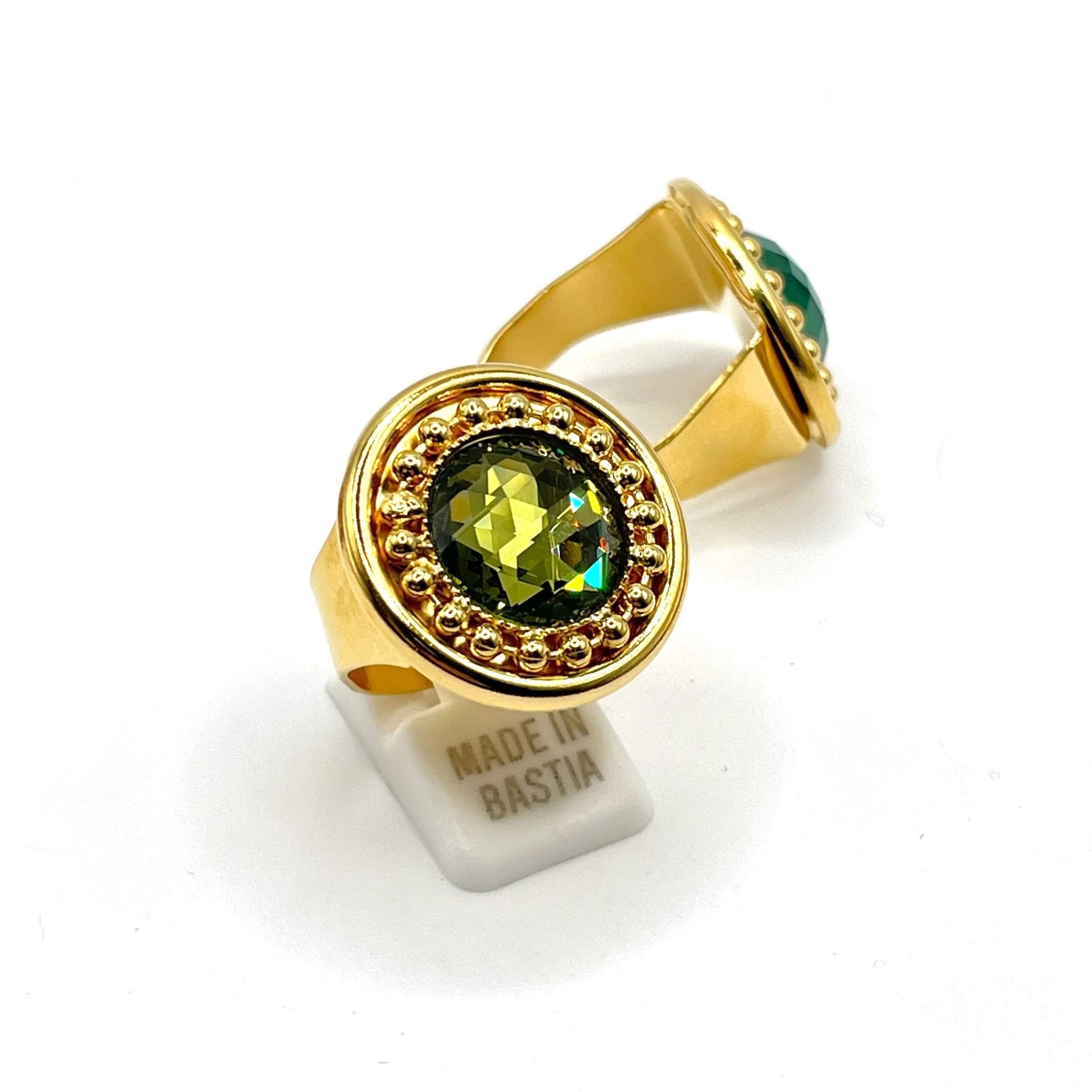 70E0A2D1-1C45-4C20-8E89-CB9C42F05C57