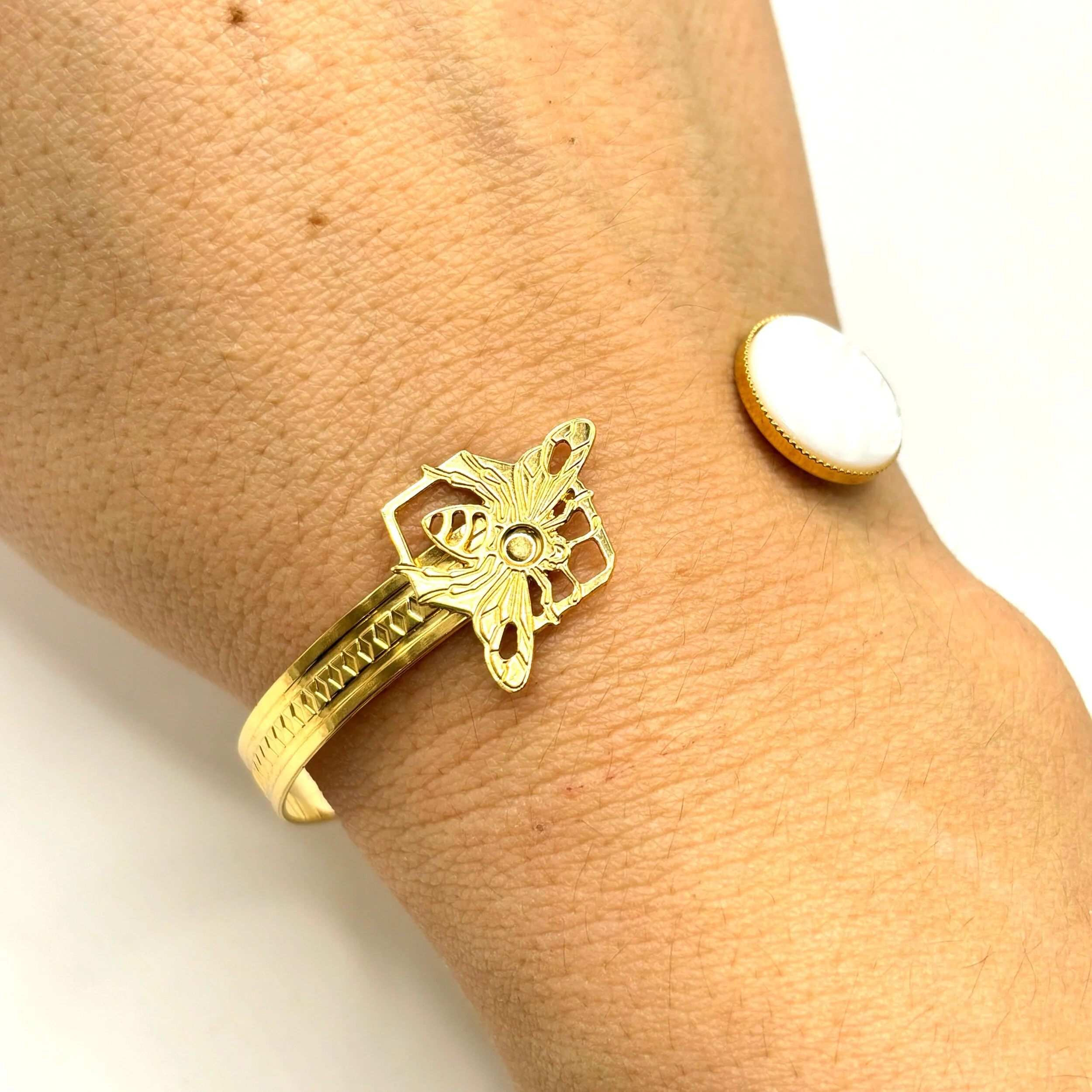 36309529-4BDA-4D68-BA8D-4508B9BA14EB