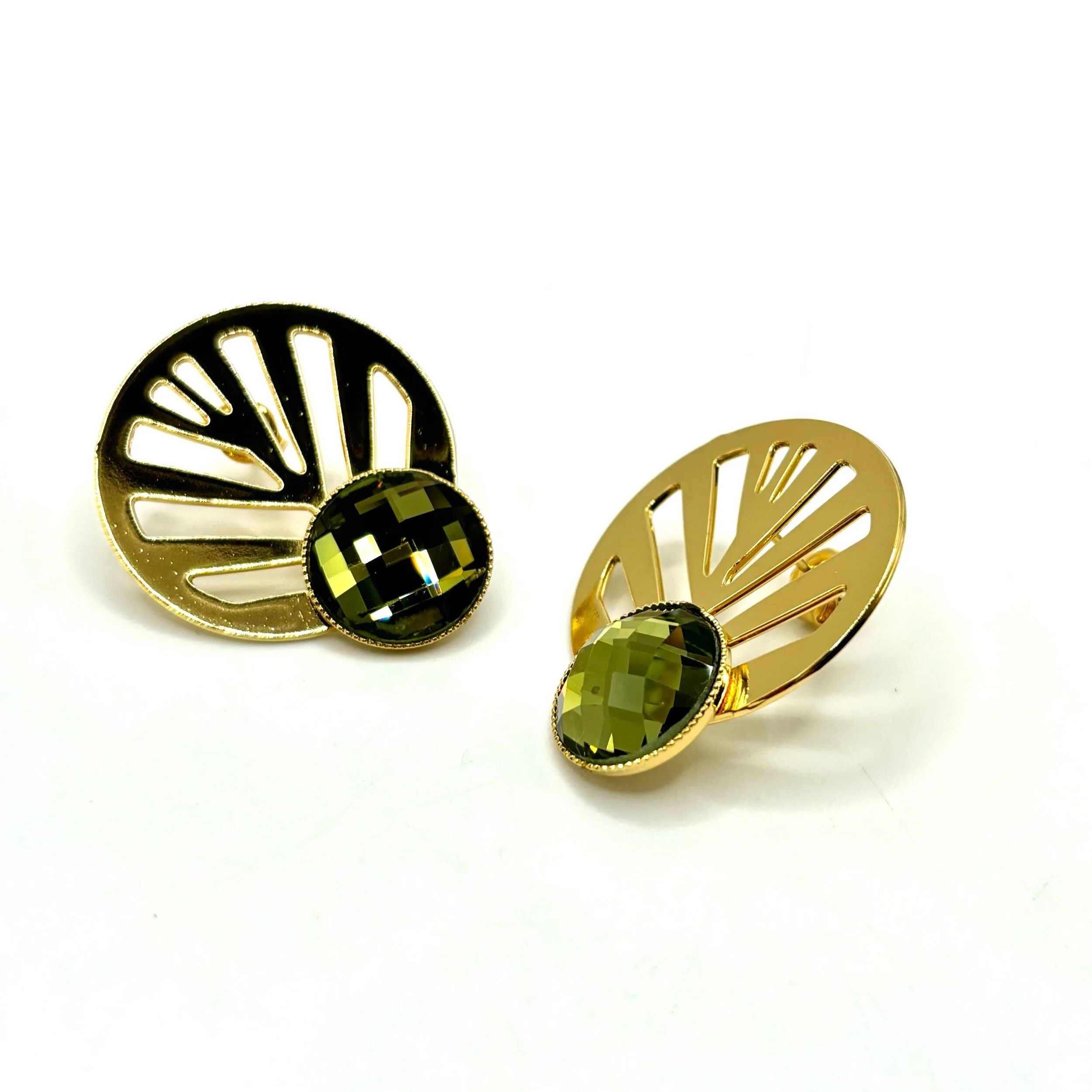 7F43F462-3F09-48E2-A57D-5E785784A0DF