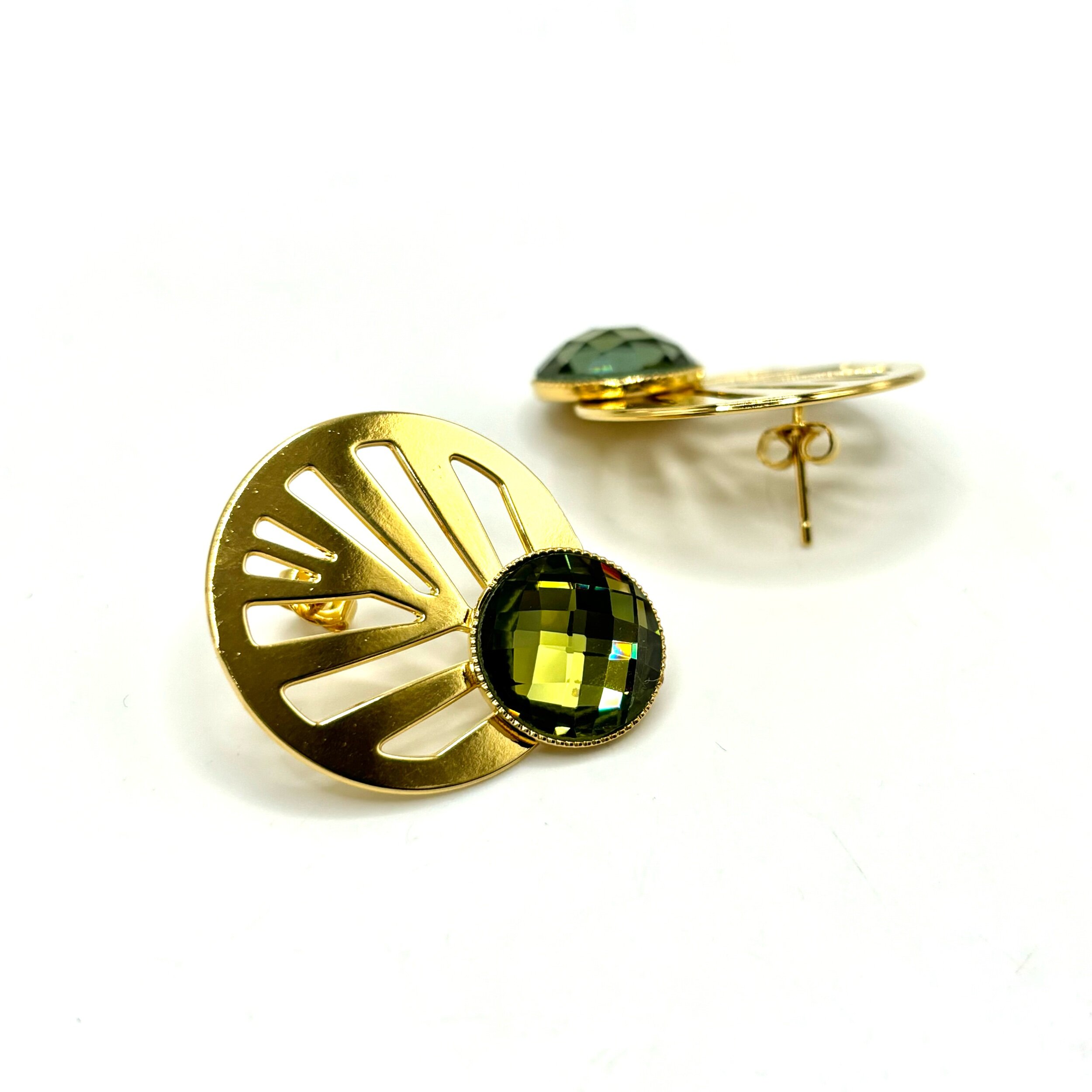 A4EE66BA-D084-4763-98C6-E94A76CBAE78