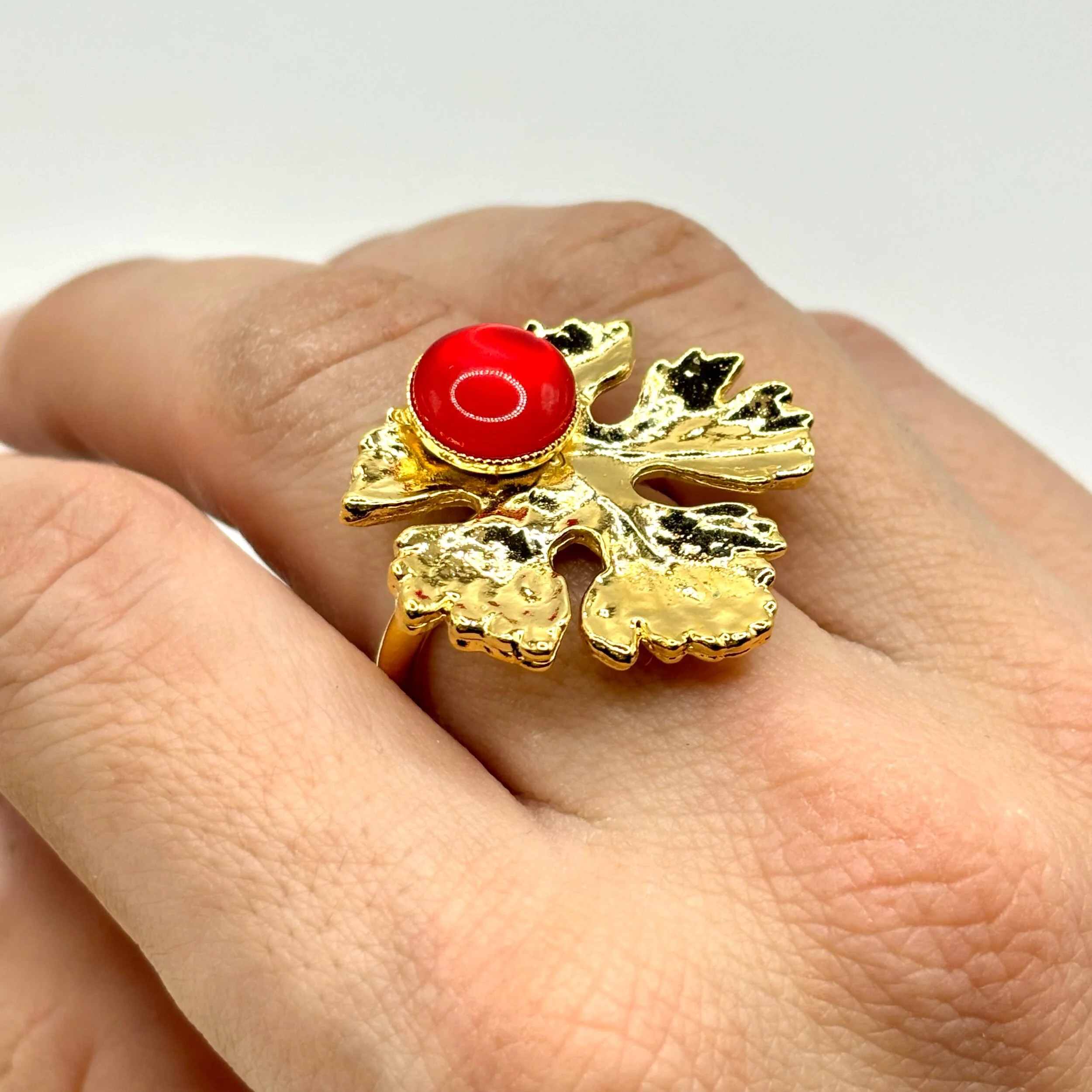 DC2B5921-9F36-4C8B-9147-F00EFC3E8ABA