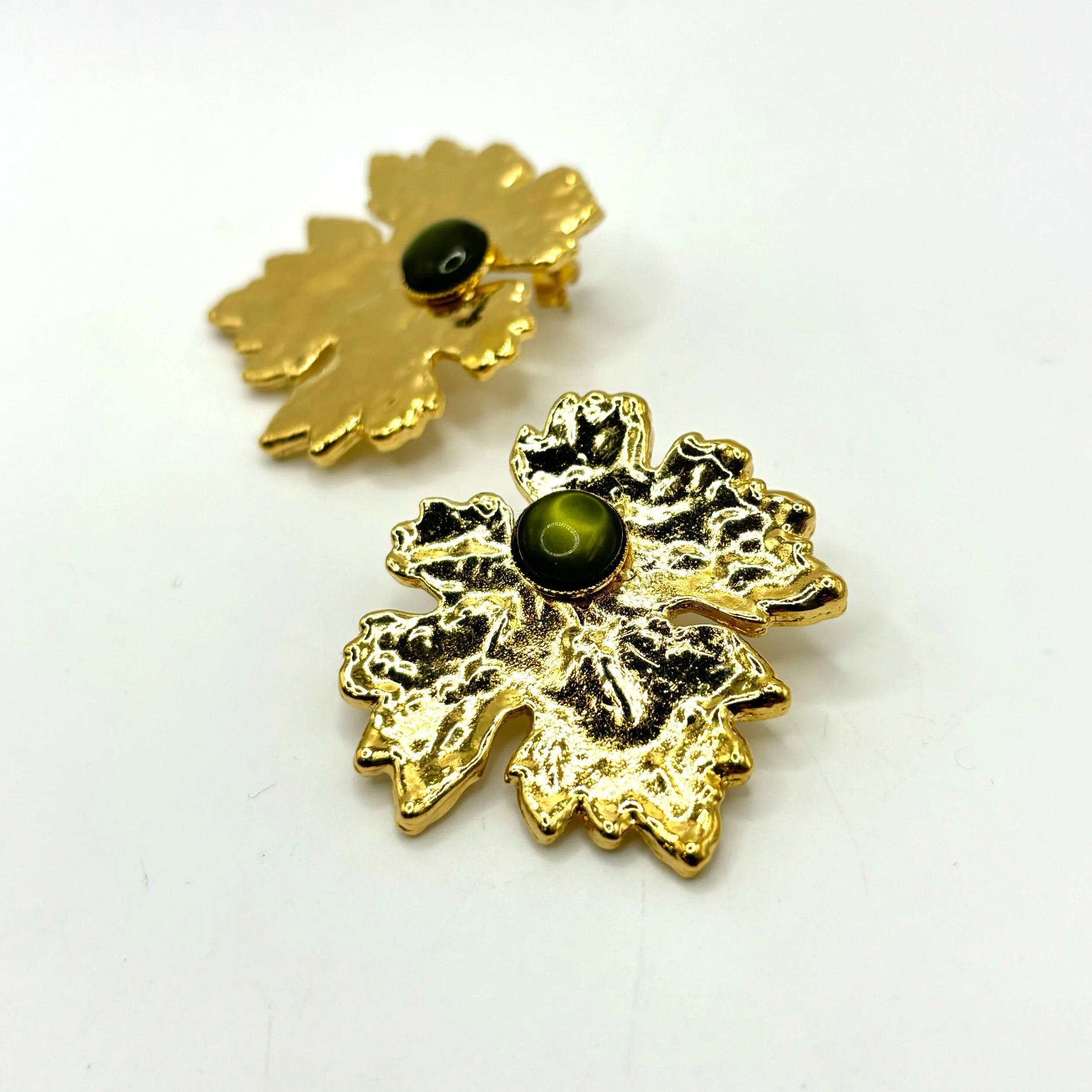 A17B819A-91F4-46DB-BD77-5703F9111E66