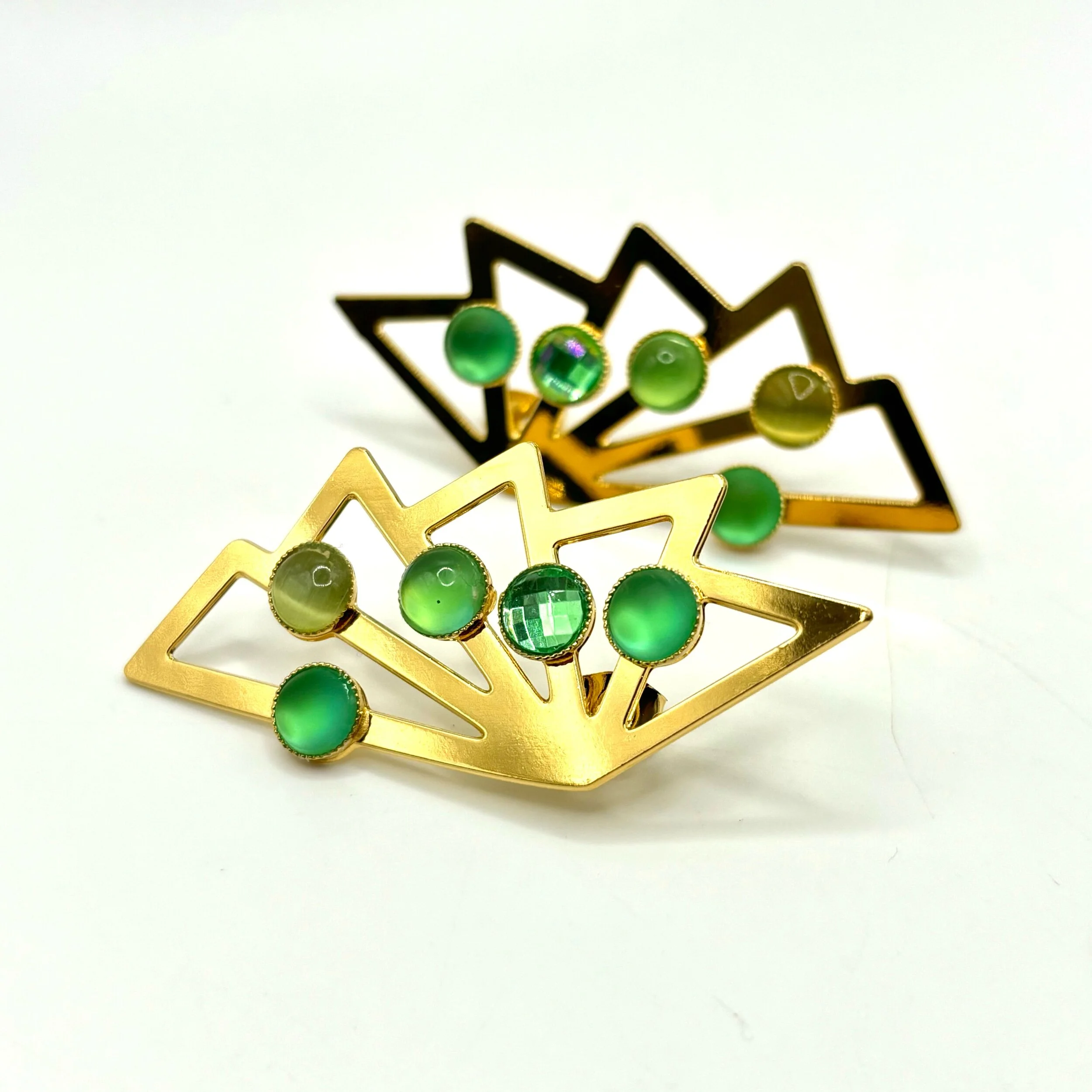 DCA4D734-19F8-4A43-8C12-53BA79004560